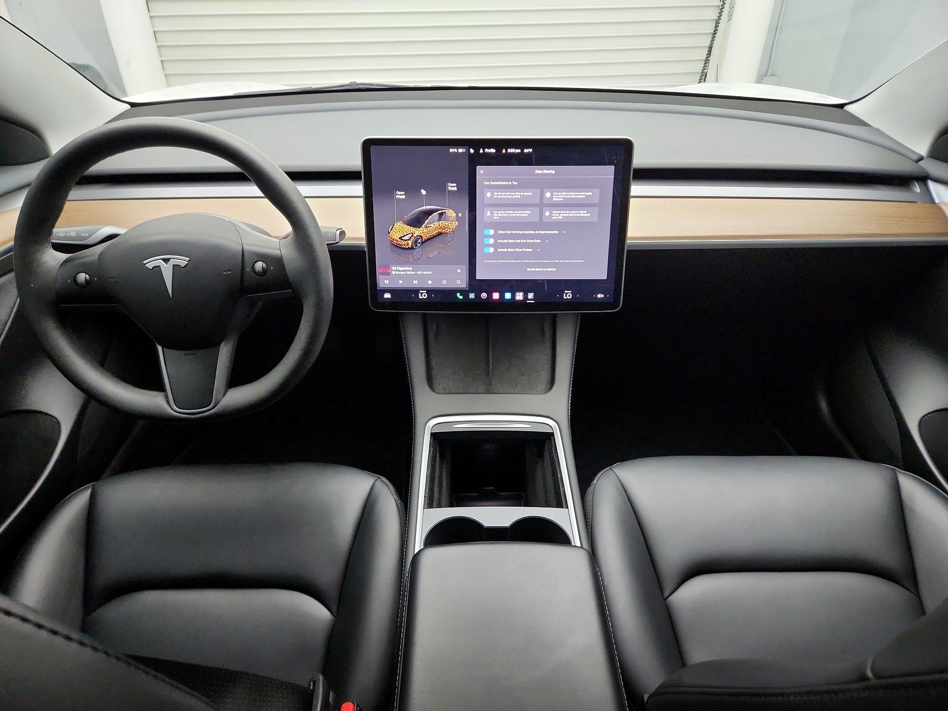 Thumbnail: 2023 Tesla Model 3 - 9
