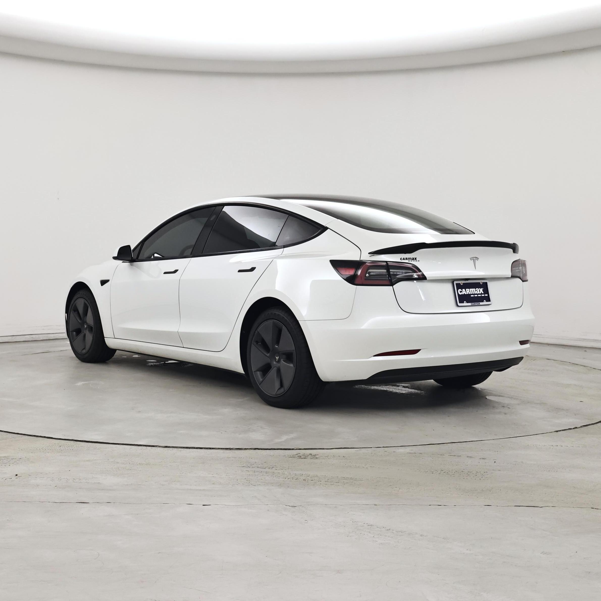 Thumbnail: 2023 Tesla Model 3 - 2
