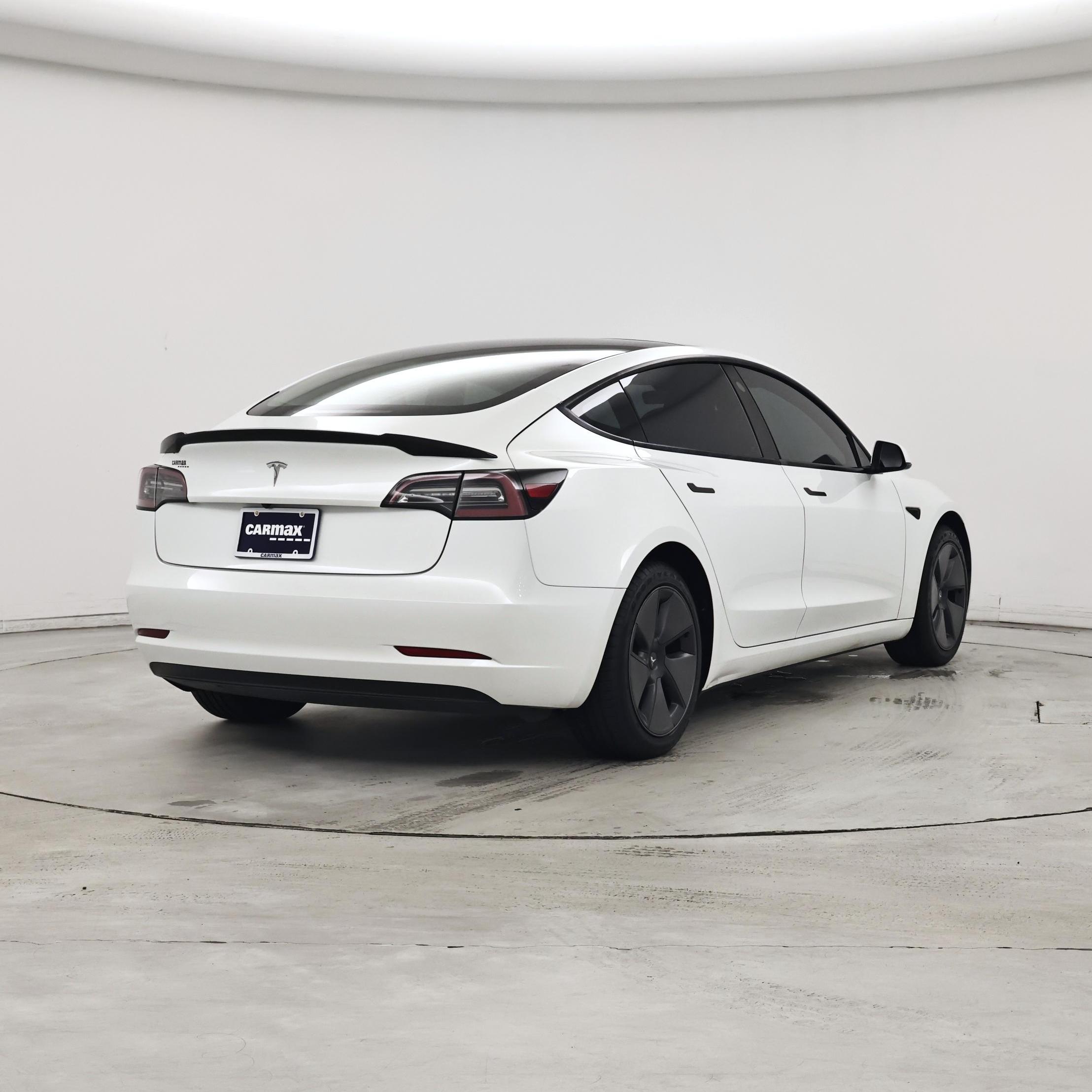 Thumbnail: 2023 Tesla Model 3 - 8