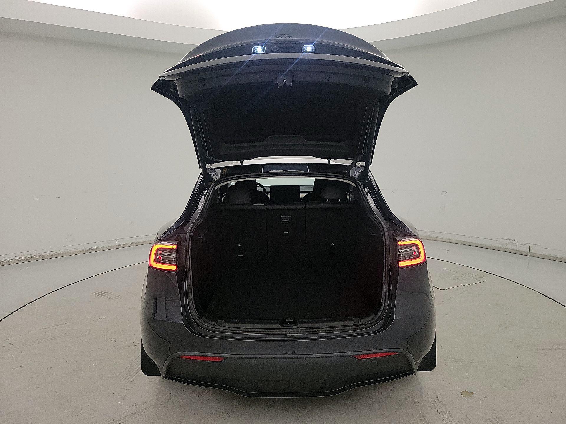 Thumbnail: 2024 Tesla Model Y - 20