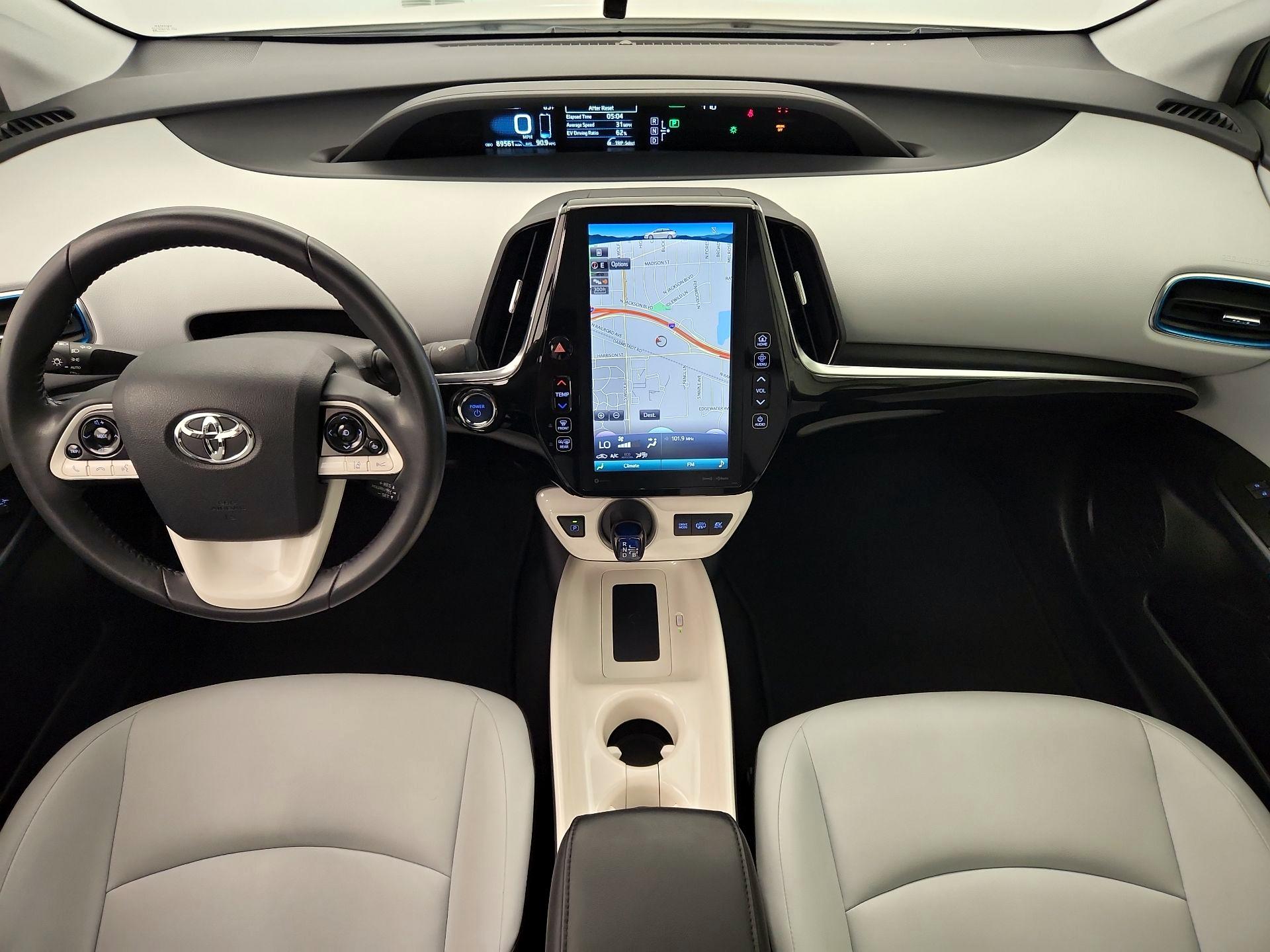 Thumbnail: 2018 Toyota Prius Prime - 9