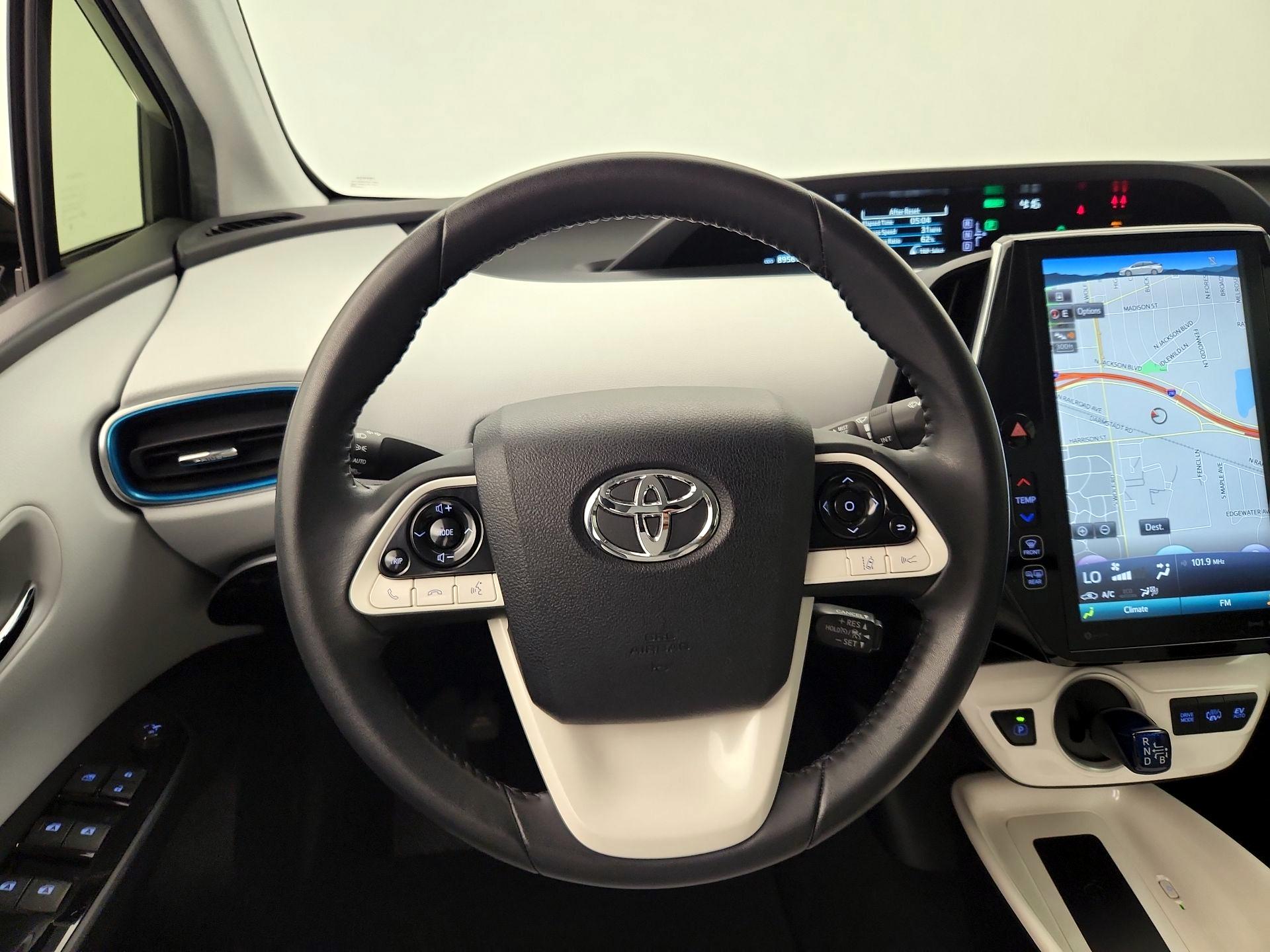 Thumbnail: 2018 Toyota Prius Prime - 10