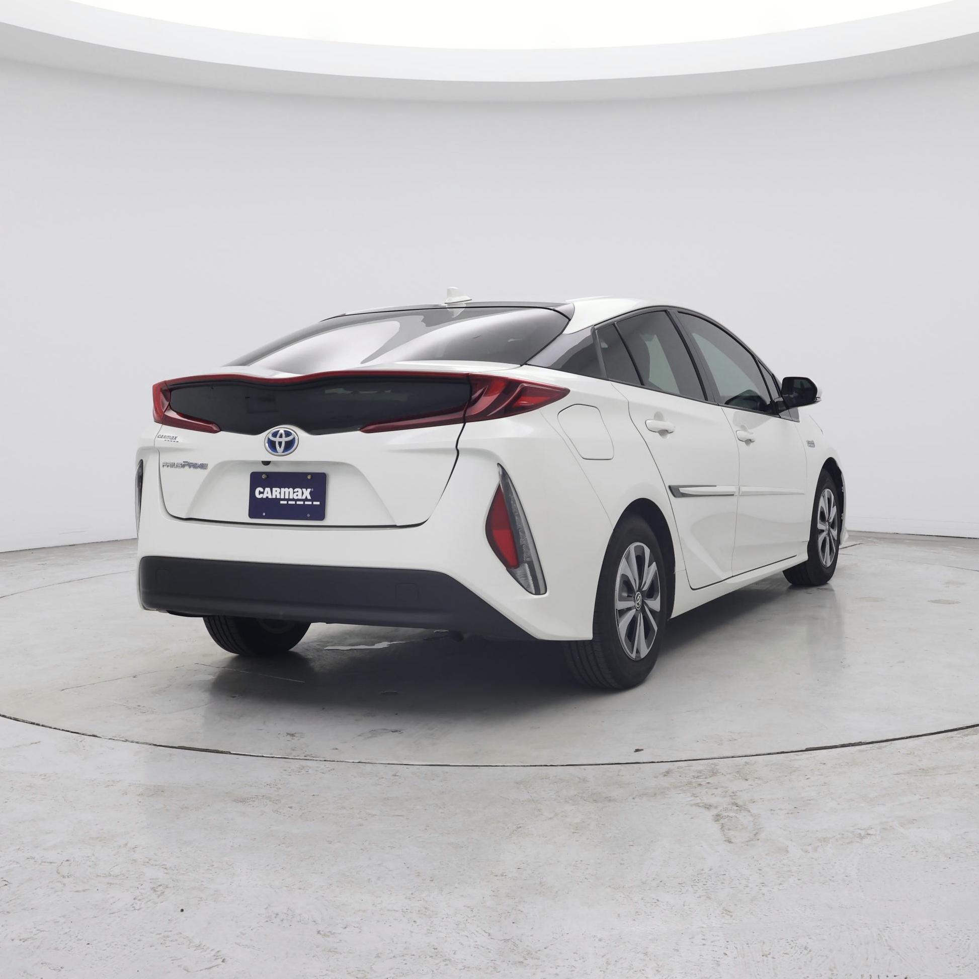 Thumbnail: 2018 Toyota Prius Prime - 8
