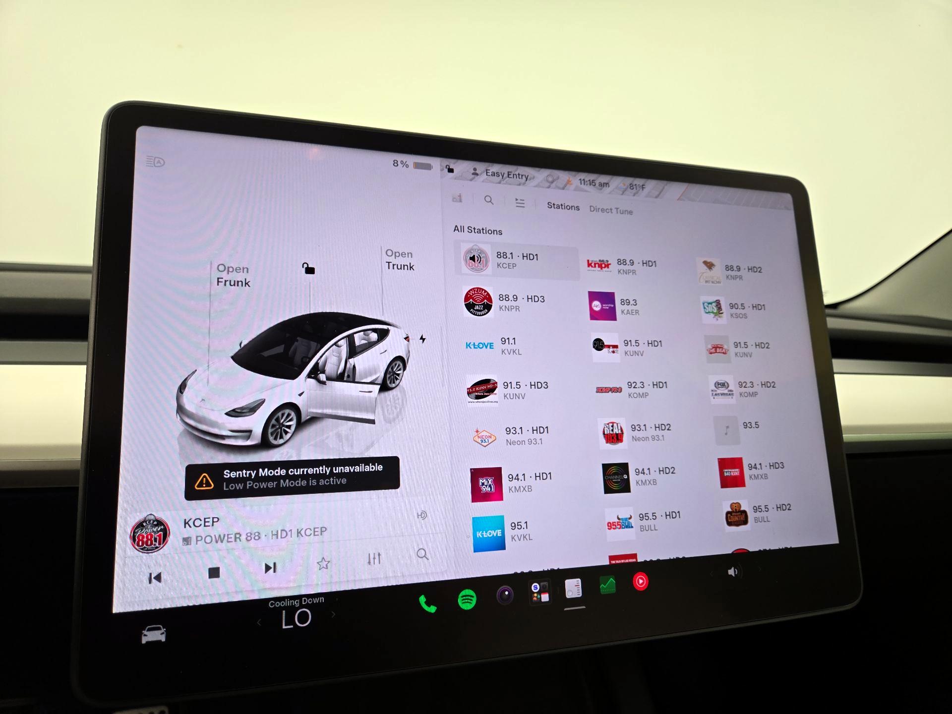 Thumbnail: 2022 Tesla Model 3 - 15