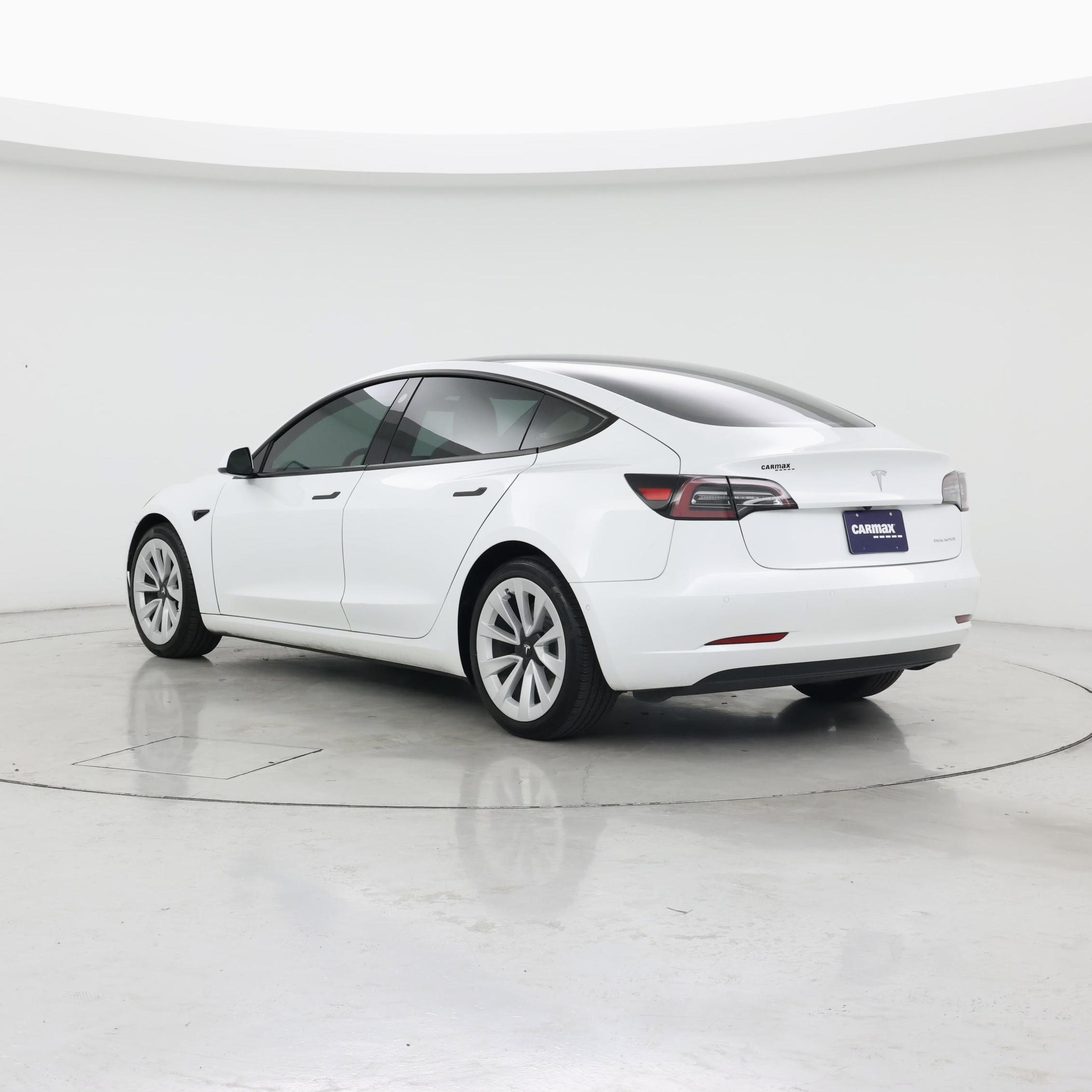 Thumbnail: 2022 Tesla Model 3 - 2