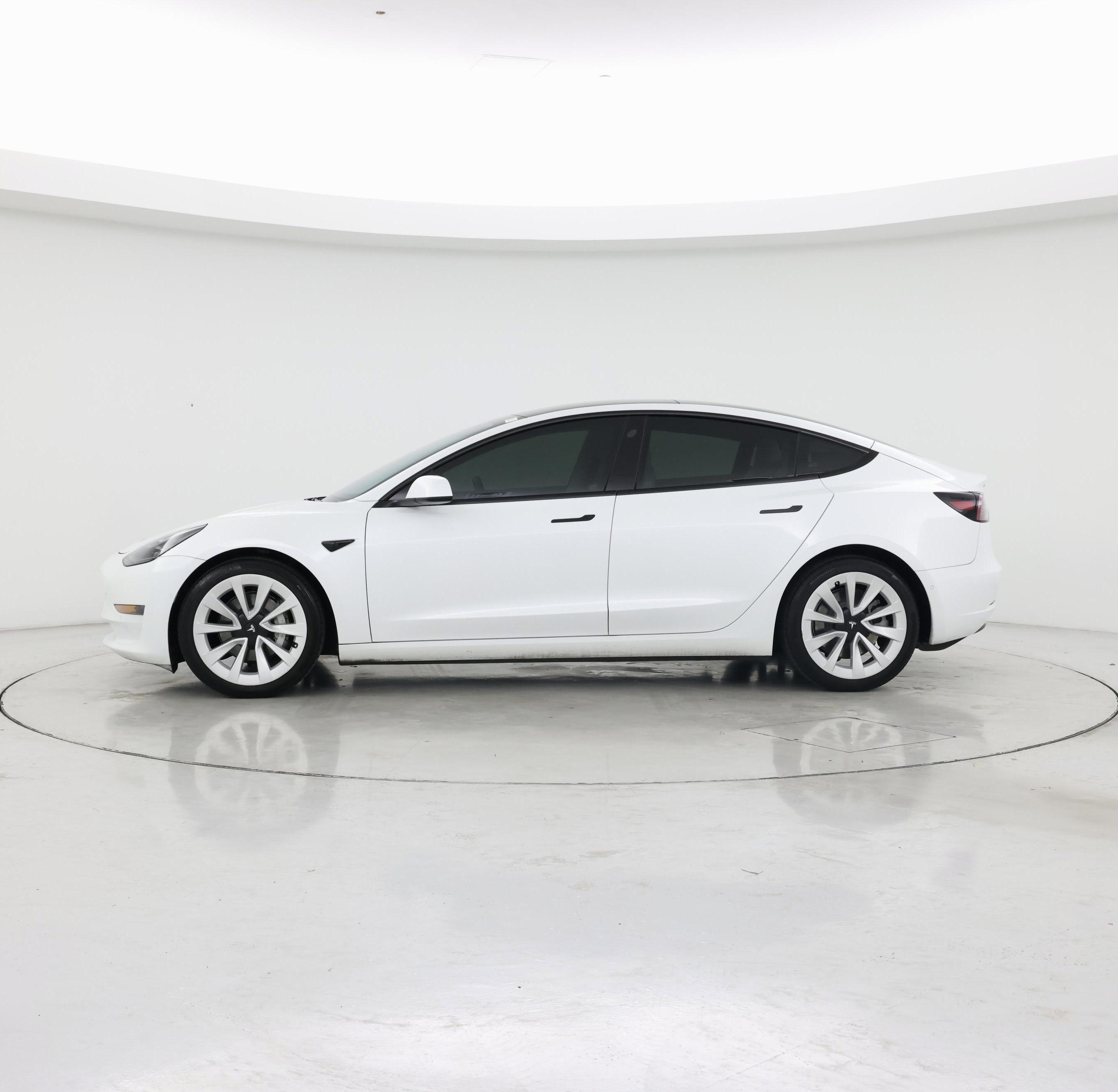 Thumbnail: 2022 Tesla Model 3 - 3