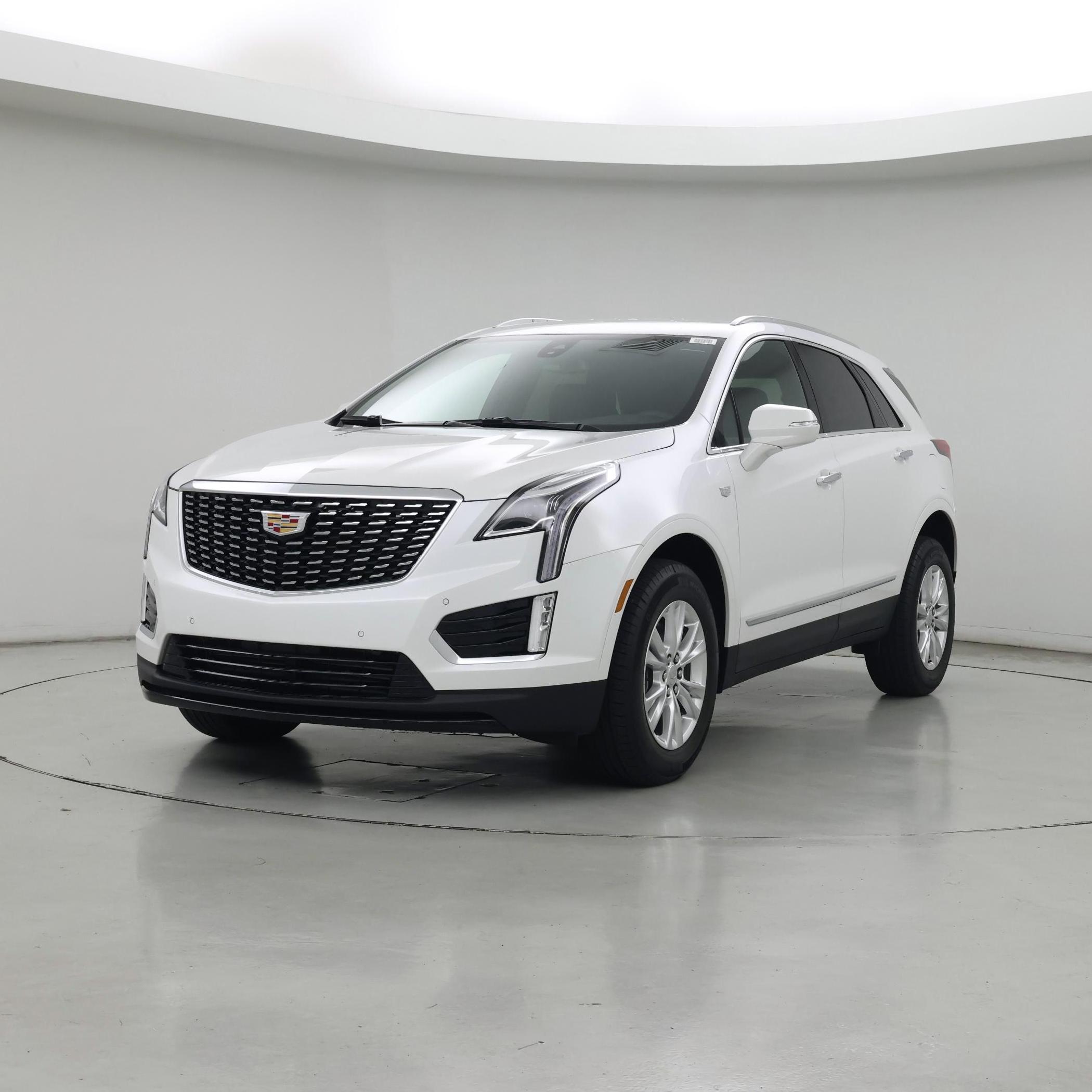 Thumbnail: 2026 Cadillac XT5 - 4
