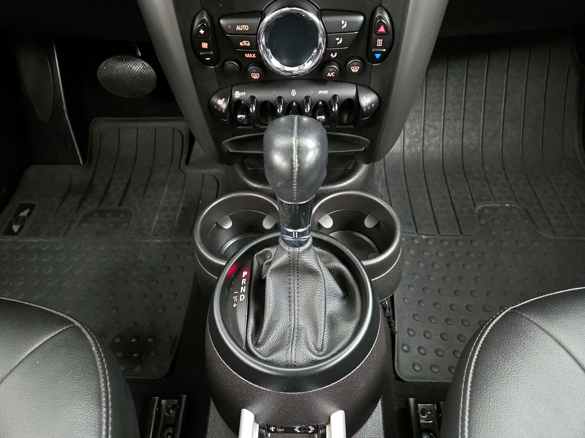 Thumbnail: 2016 MINI Cooper Countryman - 15