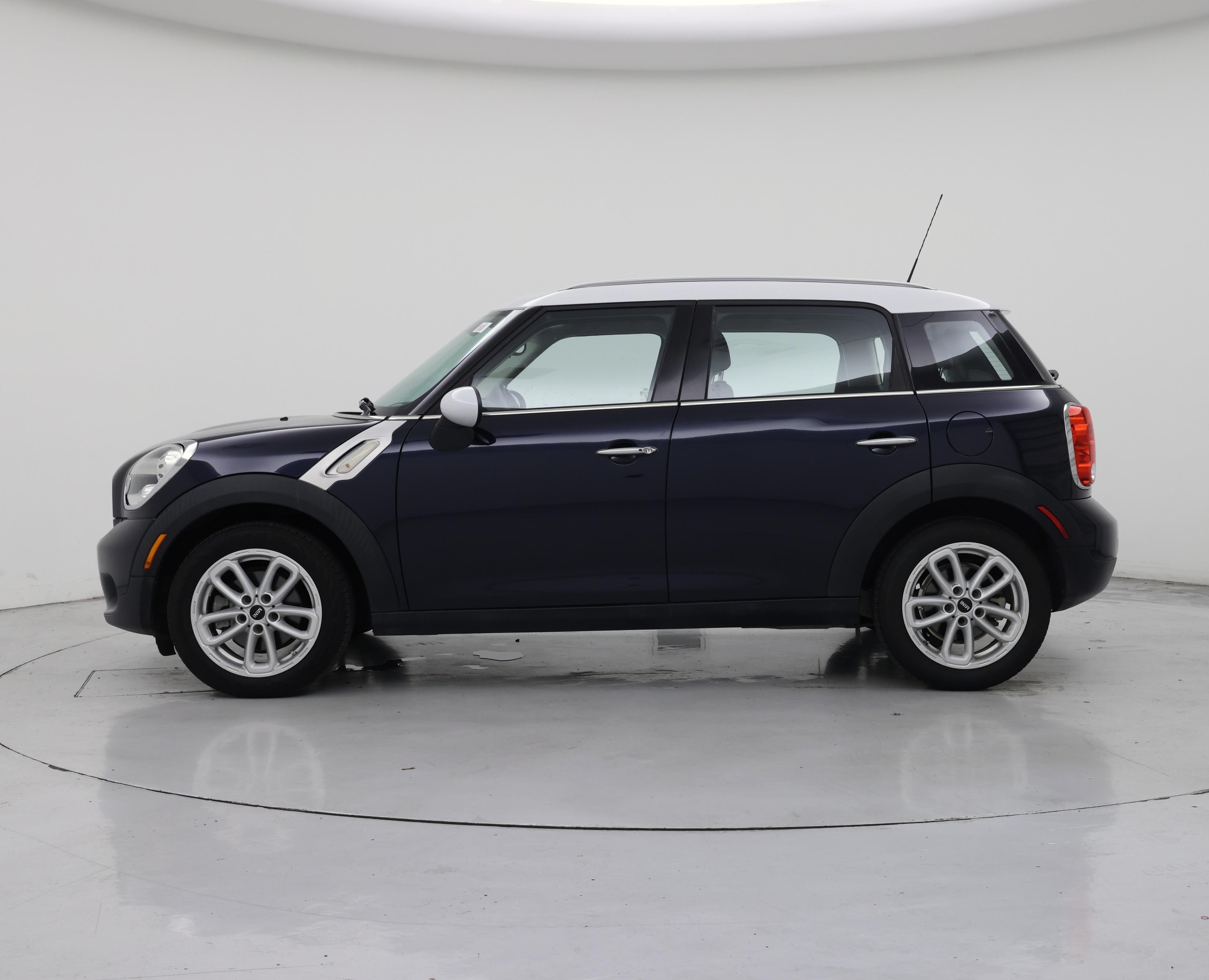 Thumbnail: 2016 MINI Cooper Countryman - 3
