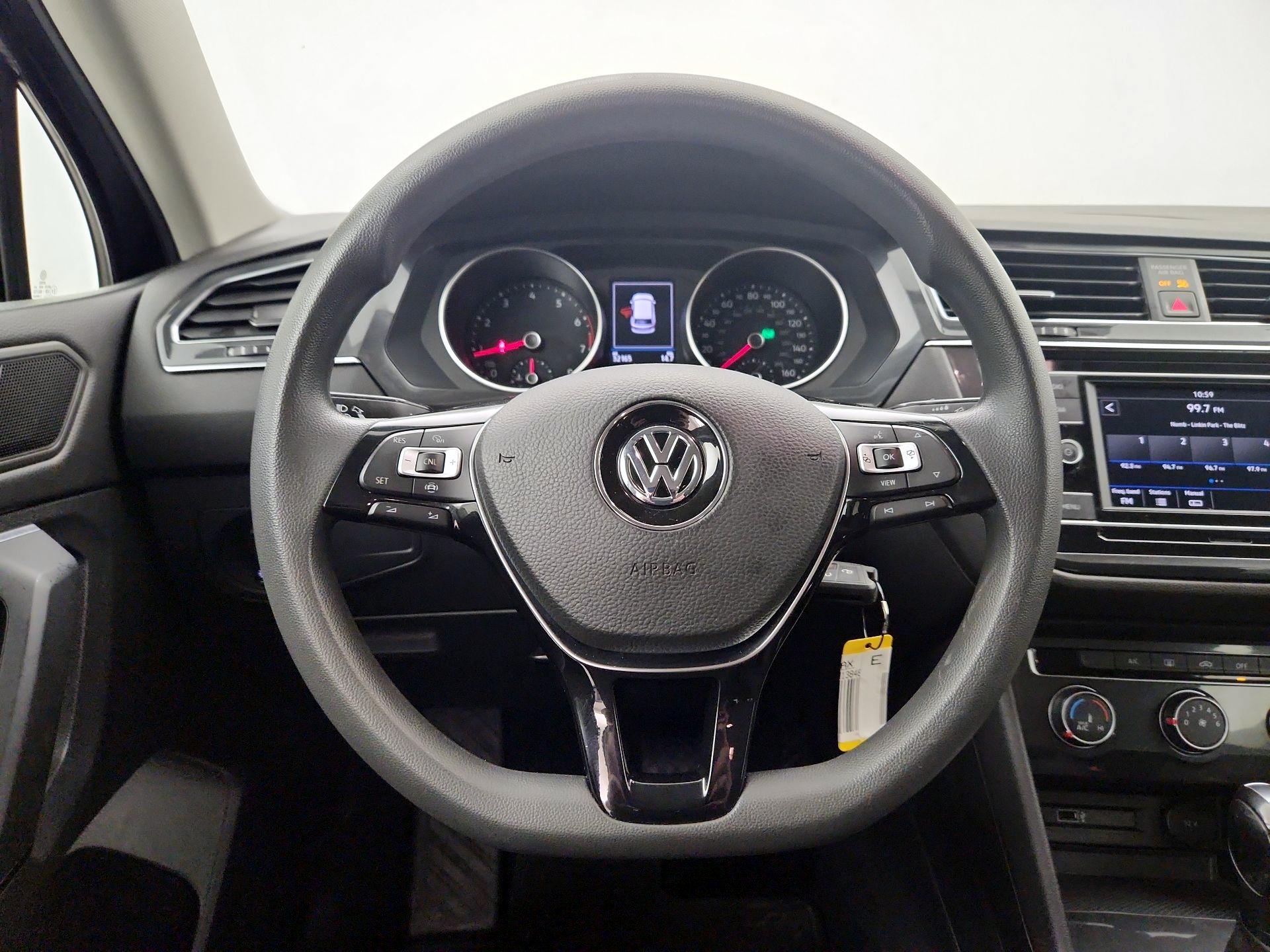 Thumbnail: 2019 Volkswagen Tiguan - 10