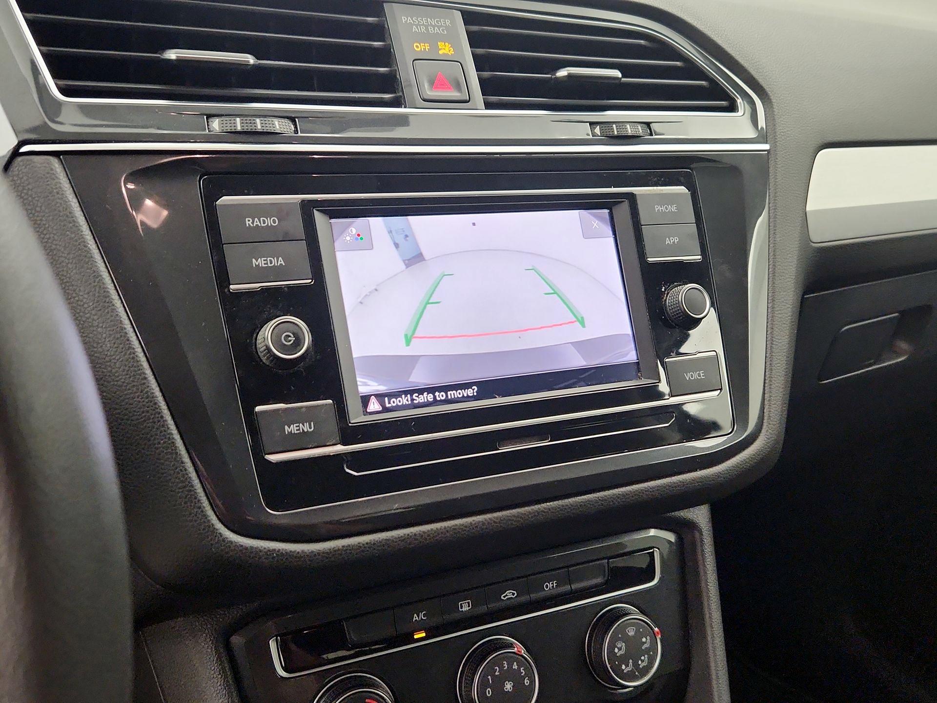 Thumbnail: 2019 Volkswagen Tiguan - 14