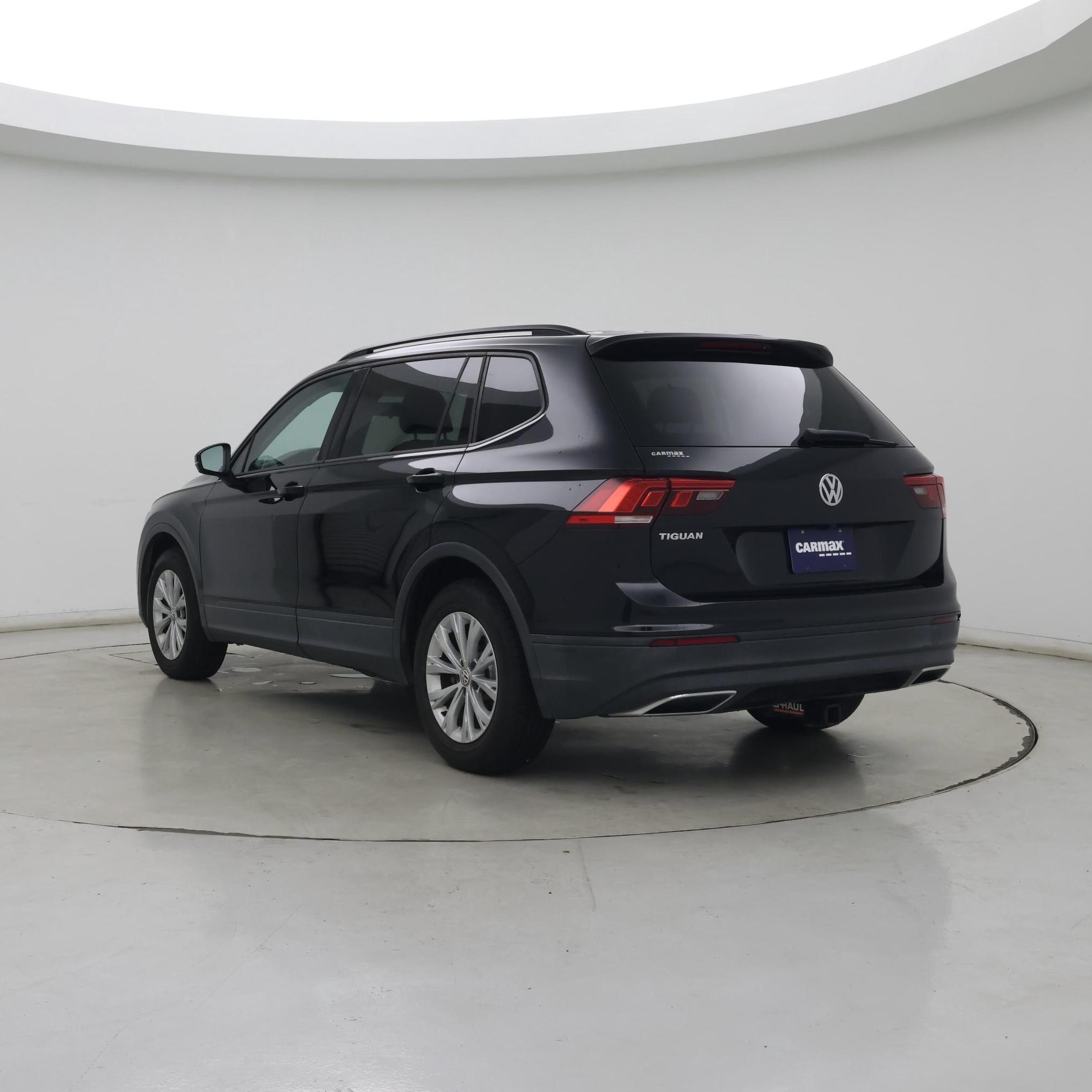 Thumbnail: 2019 Volkswagen Tiguan - 2