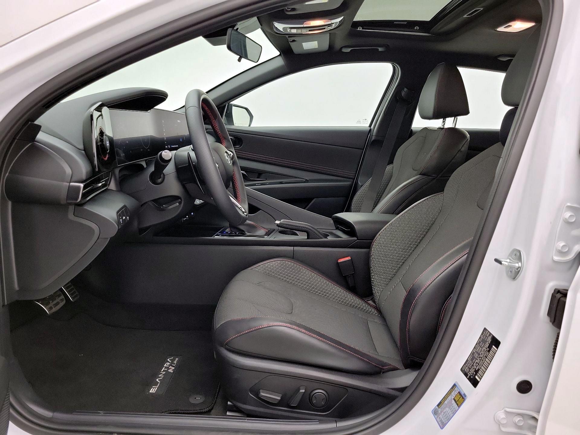 Thumbnail: 2023 Hyundai Elantra - 11