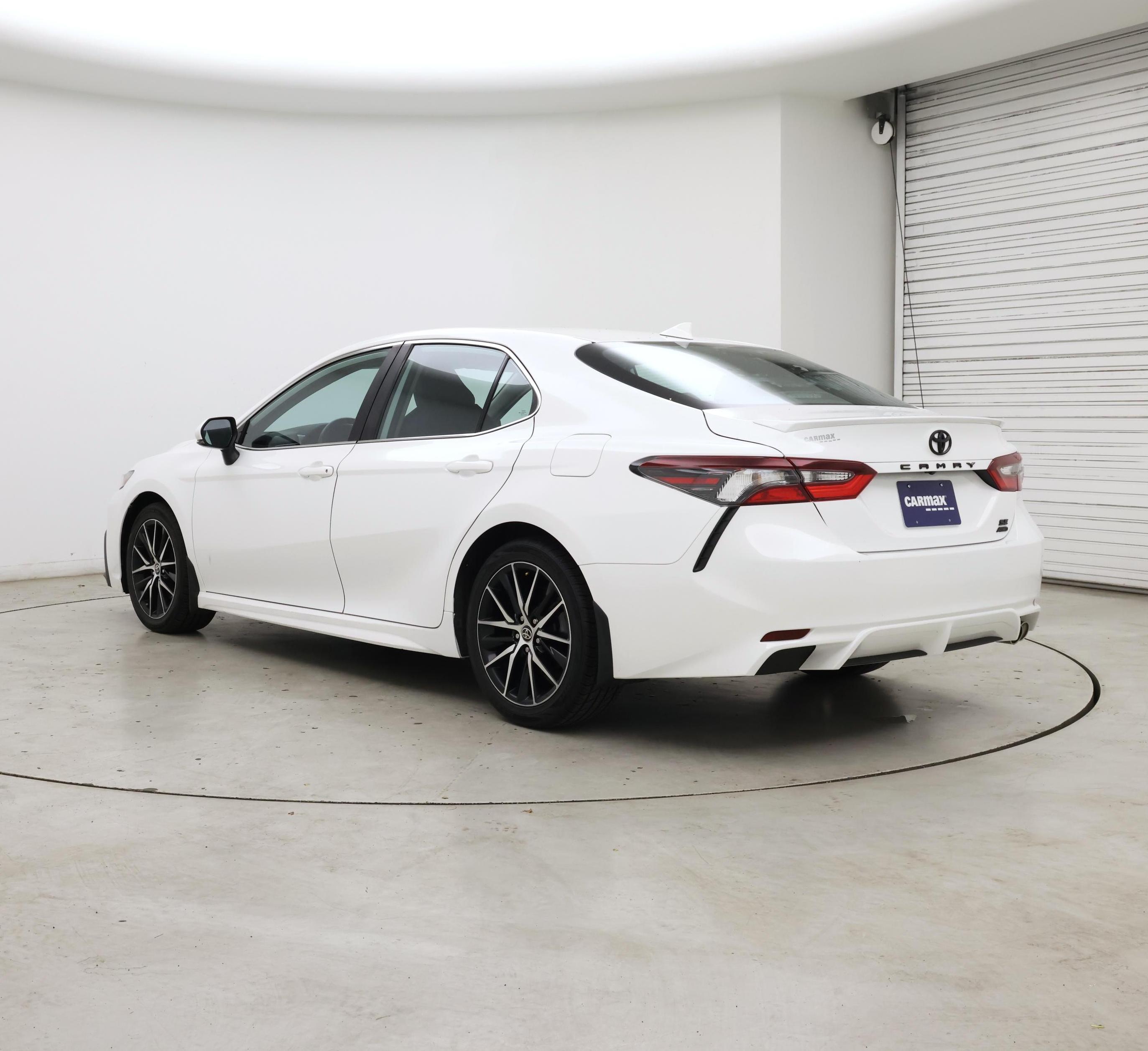 Thumbnail: 2022 Toyota Camry - 2