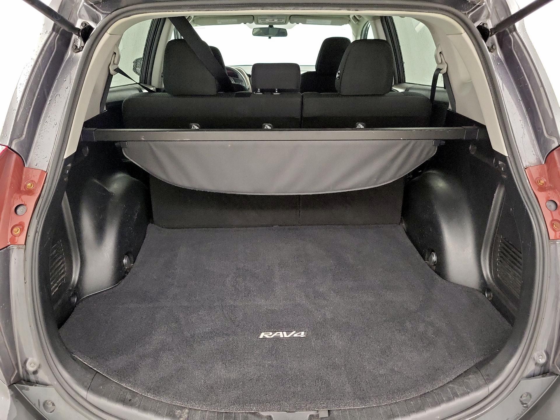 Thumbnail: 2015 Toyota RAV4 - 20