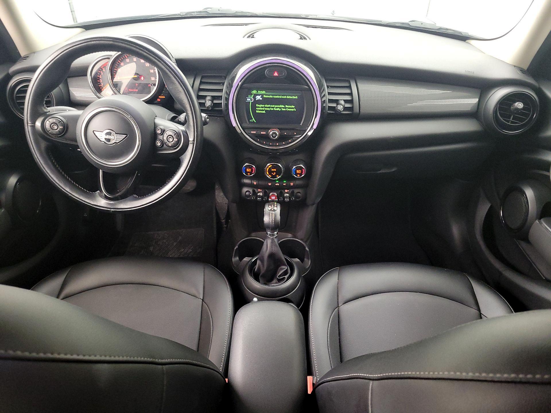 Thumbnail: 2017 MINI Cooper Hardtop - 9