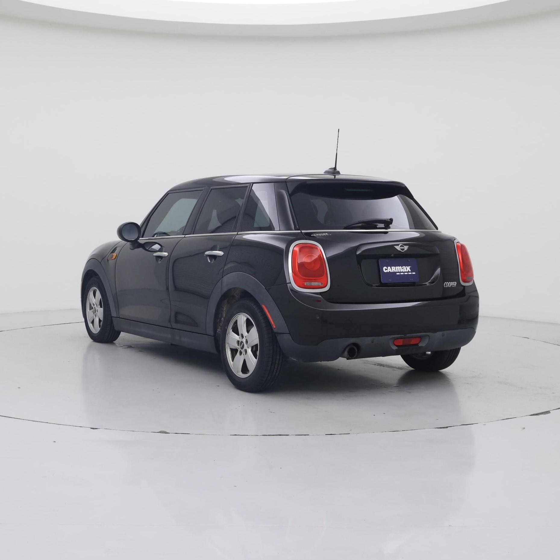 Thumbnail: 2017 MINI Cooper Hardtop - 2