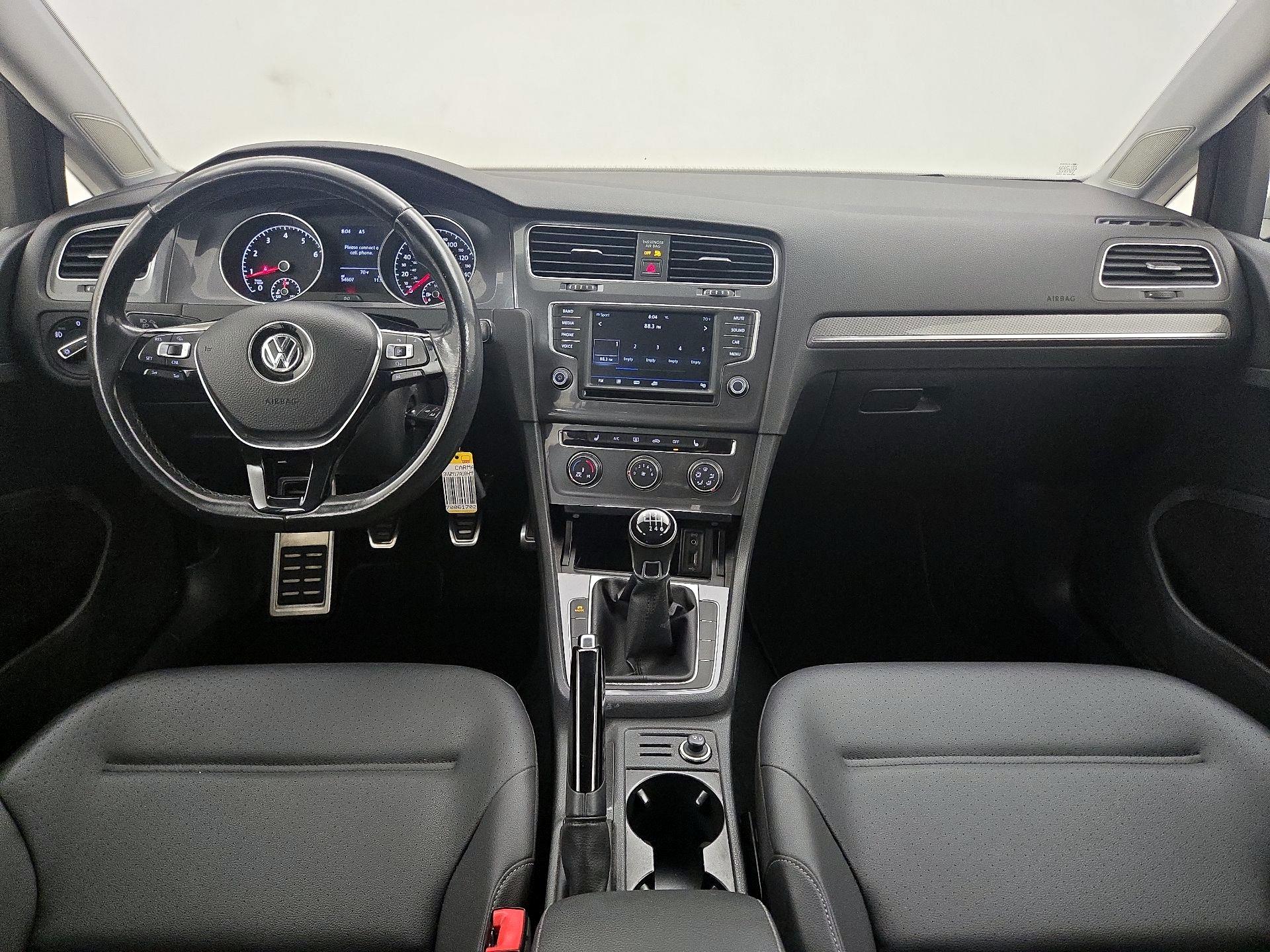 Thumbnail: 2017 Volkswagen Golf - 9