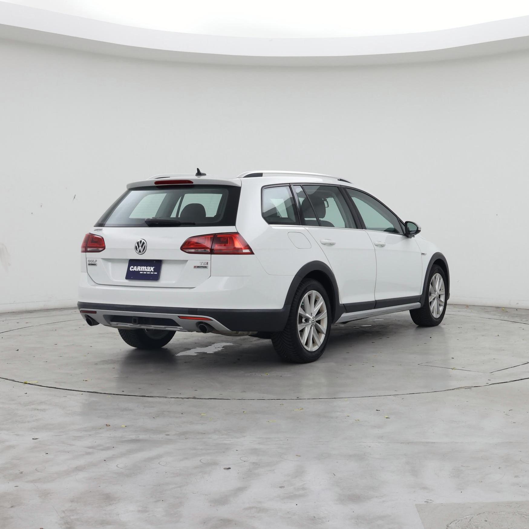 Thumbnail: 2017 Volkswagen Golf - 8