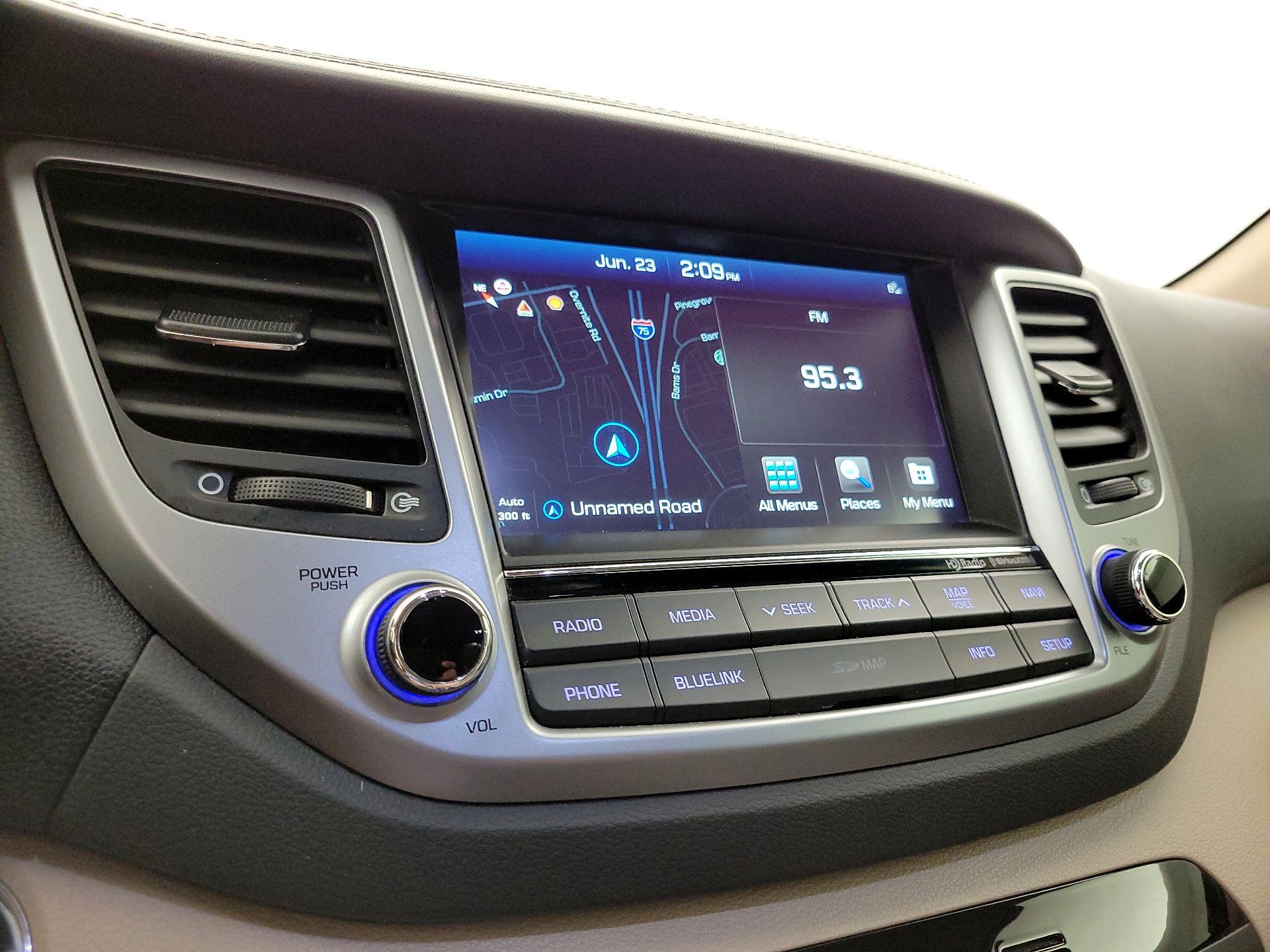 Thumbnail: 2016 Hyundai Tucson - 14