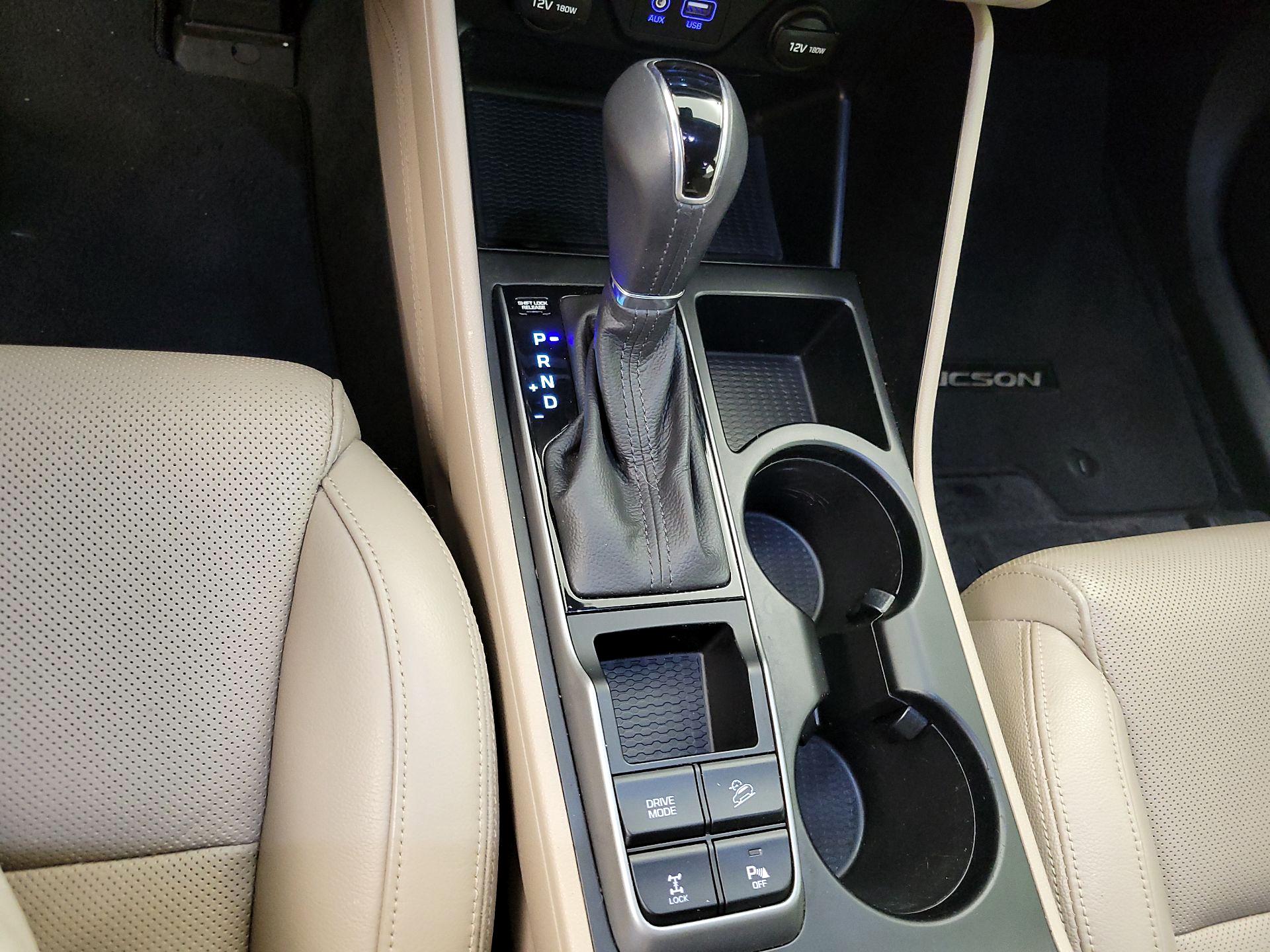 Thumbnail: 2016 Hyundai Tucson - 18
