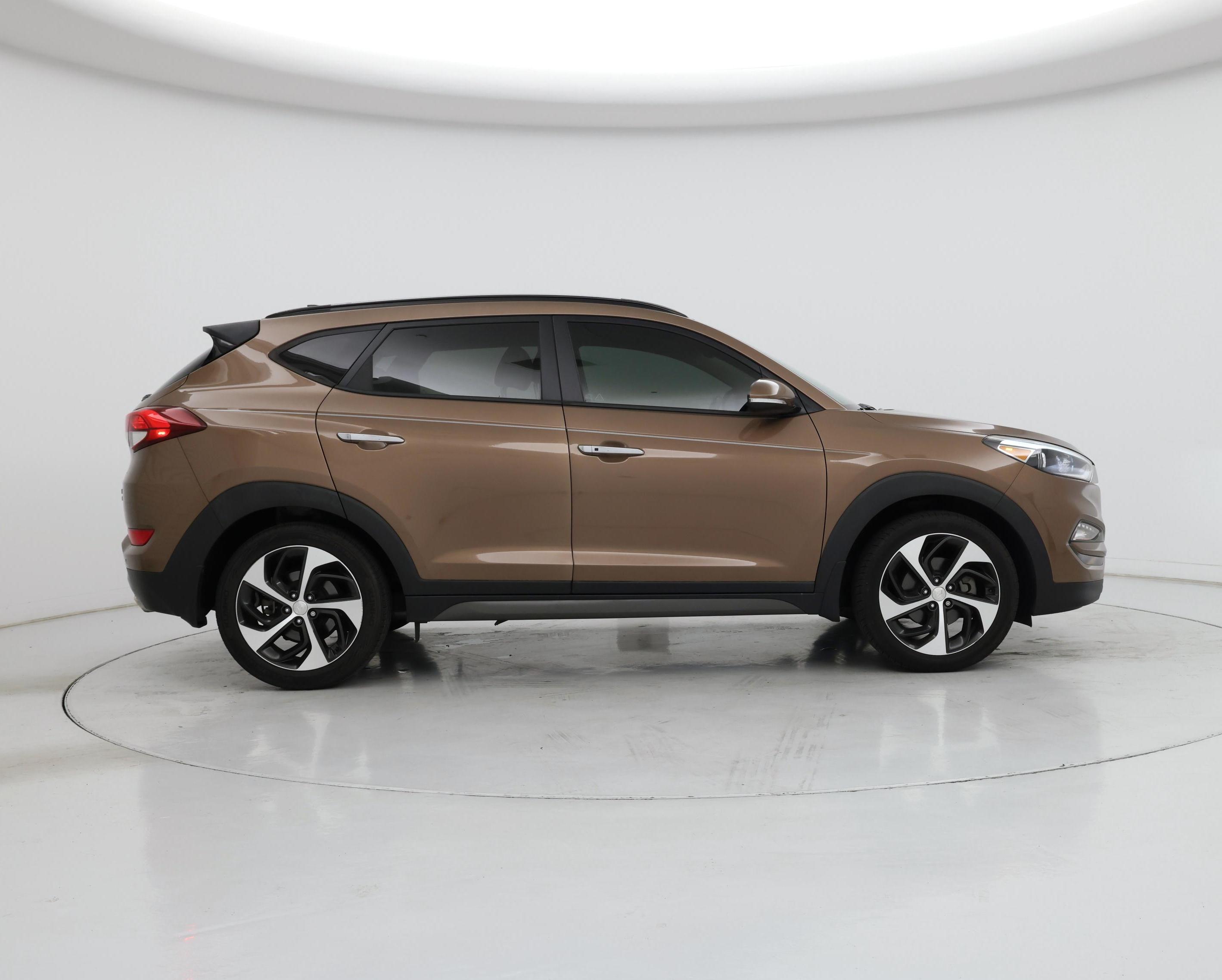 Thumbnail: 2016 Hyundai Tucson - 7