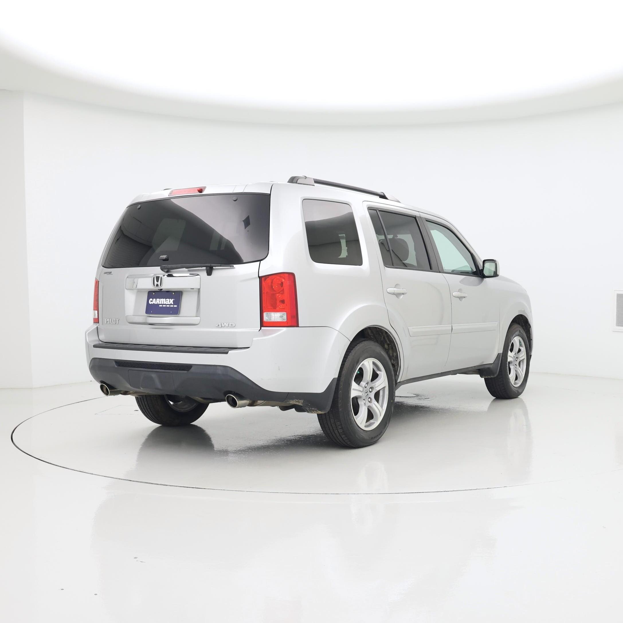 Thumbnail: 2015 Honda Pilot - 8