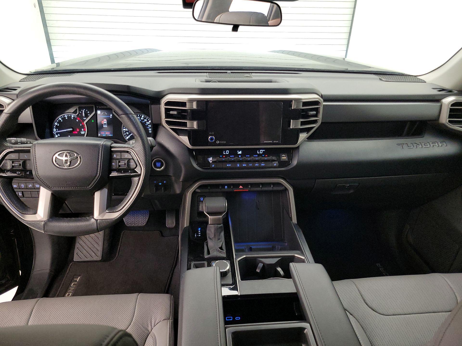 Thumbnail: 2024 Toyota Tundra - 9