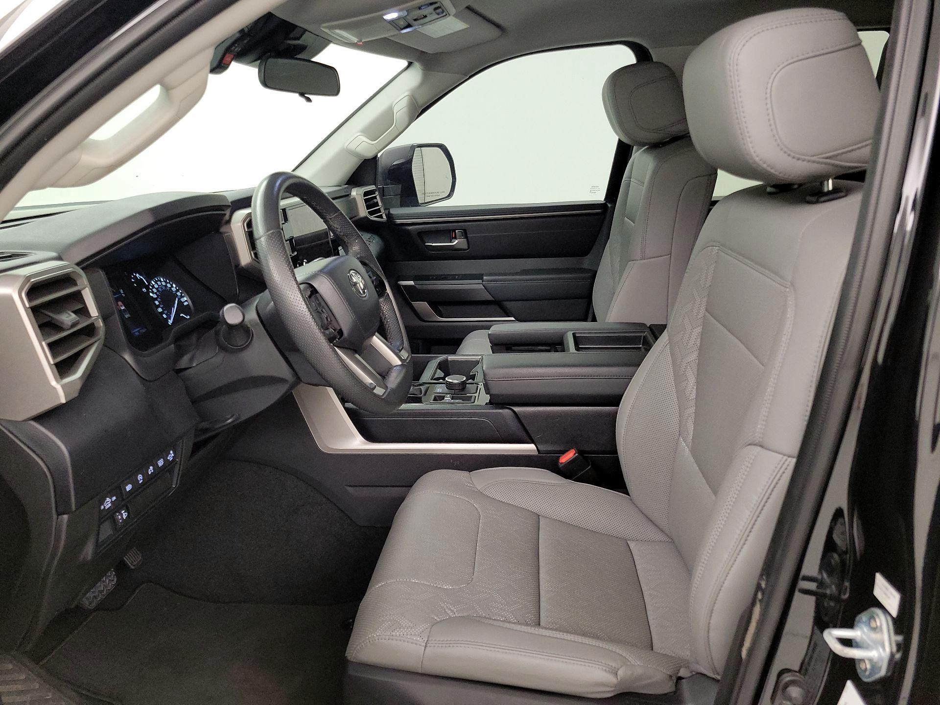 Thumbnail: 2024 Toyota Tundra - 11