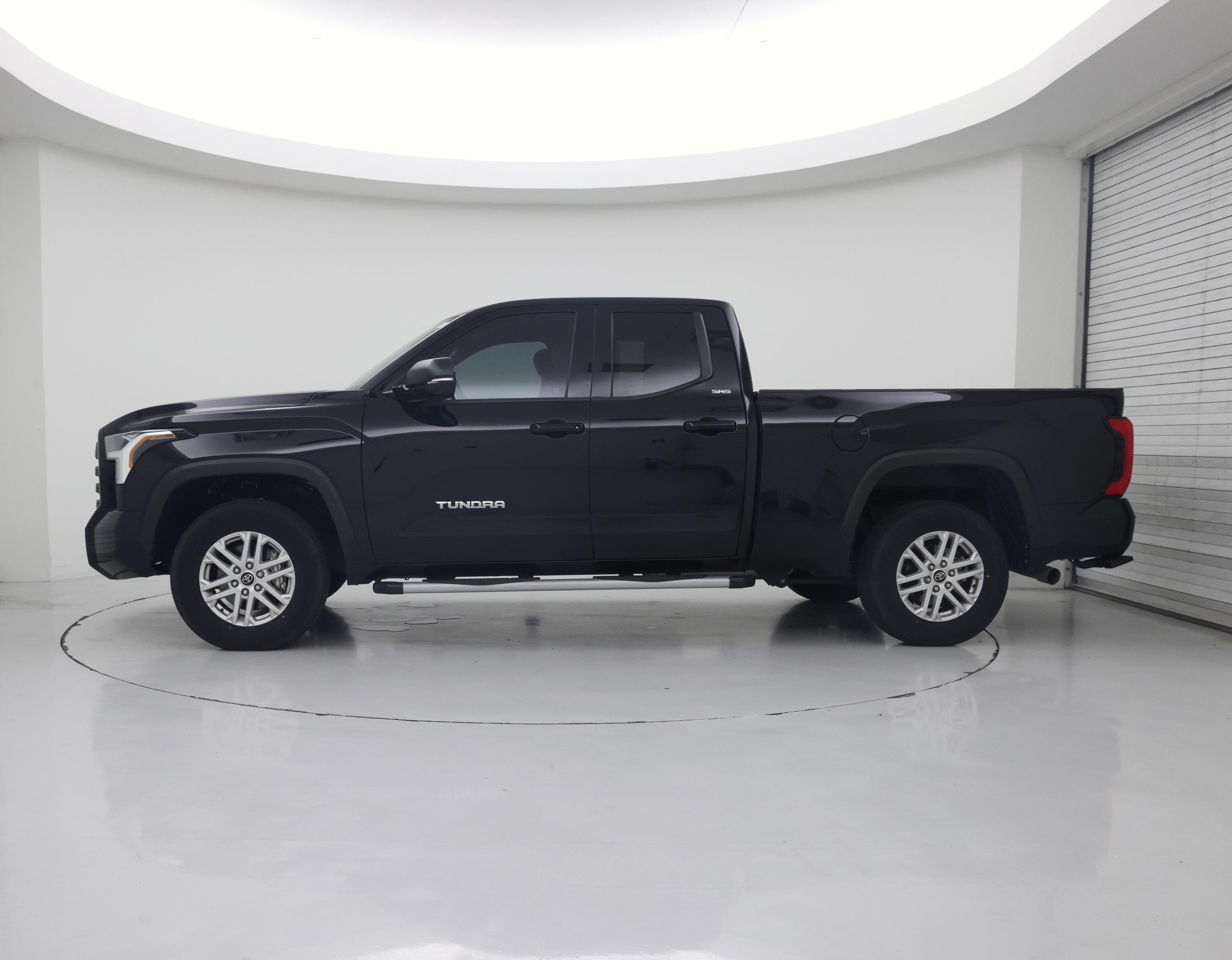 Thumbnail: 2024 Toyota Tundra - 3