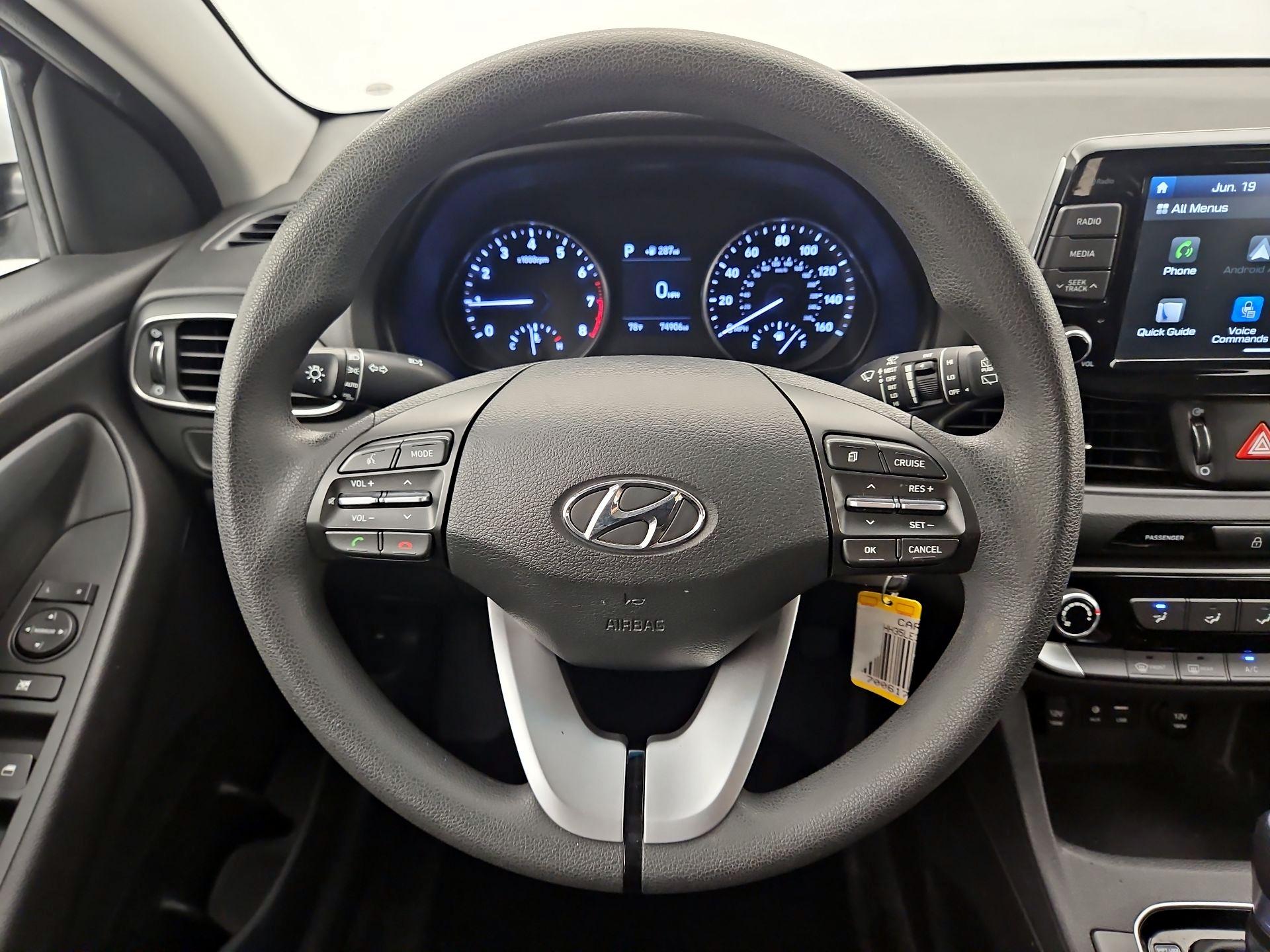 Thumbnail: 2019 Hyundai Elantra - 10