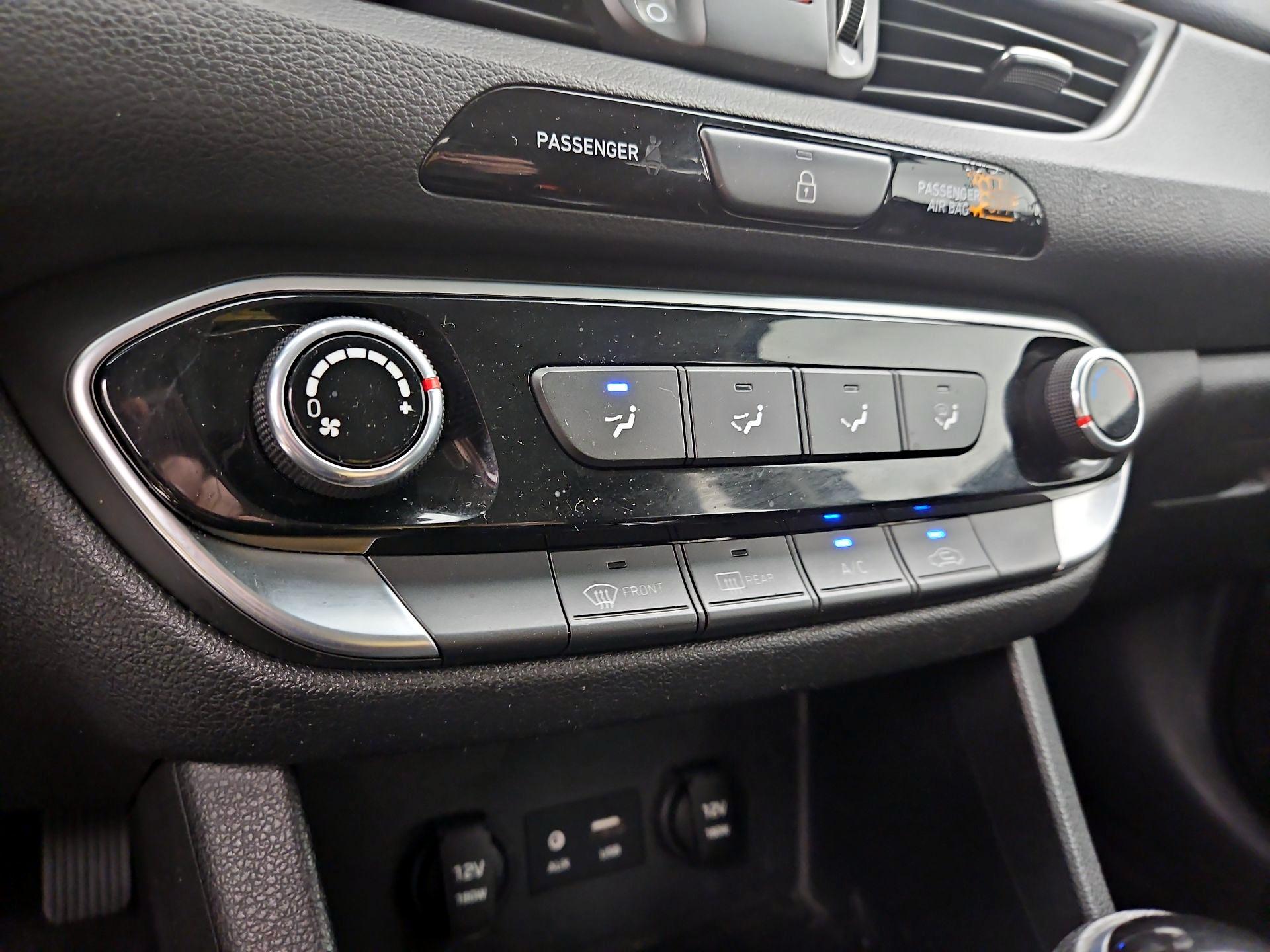 Thumbnail: 2019 Hyundai Elantra - 16
