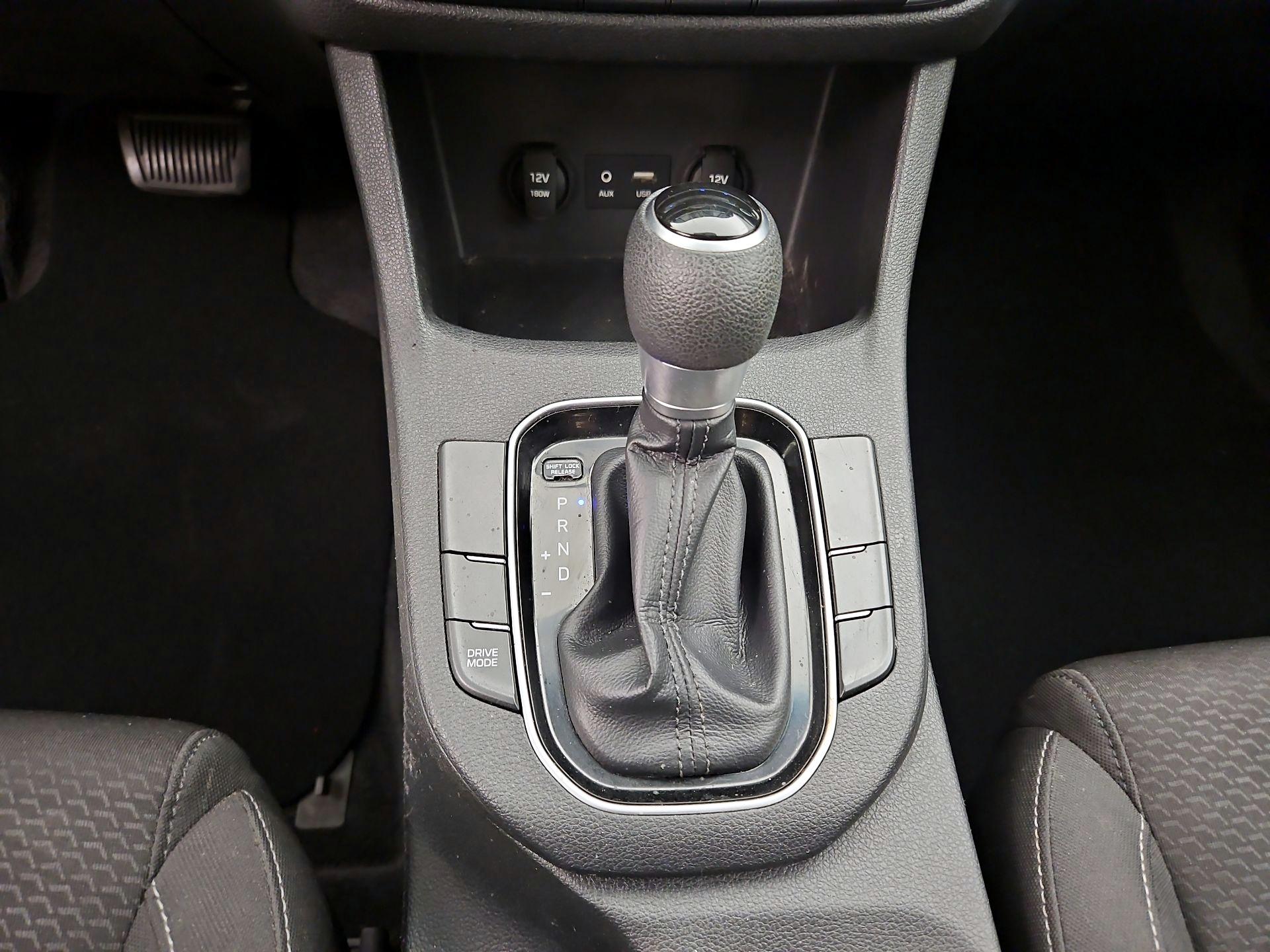 Thumbnail: 2019 Hyundai Elantra - 17