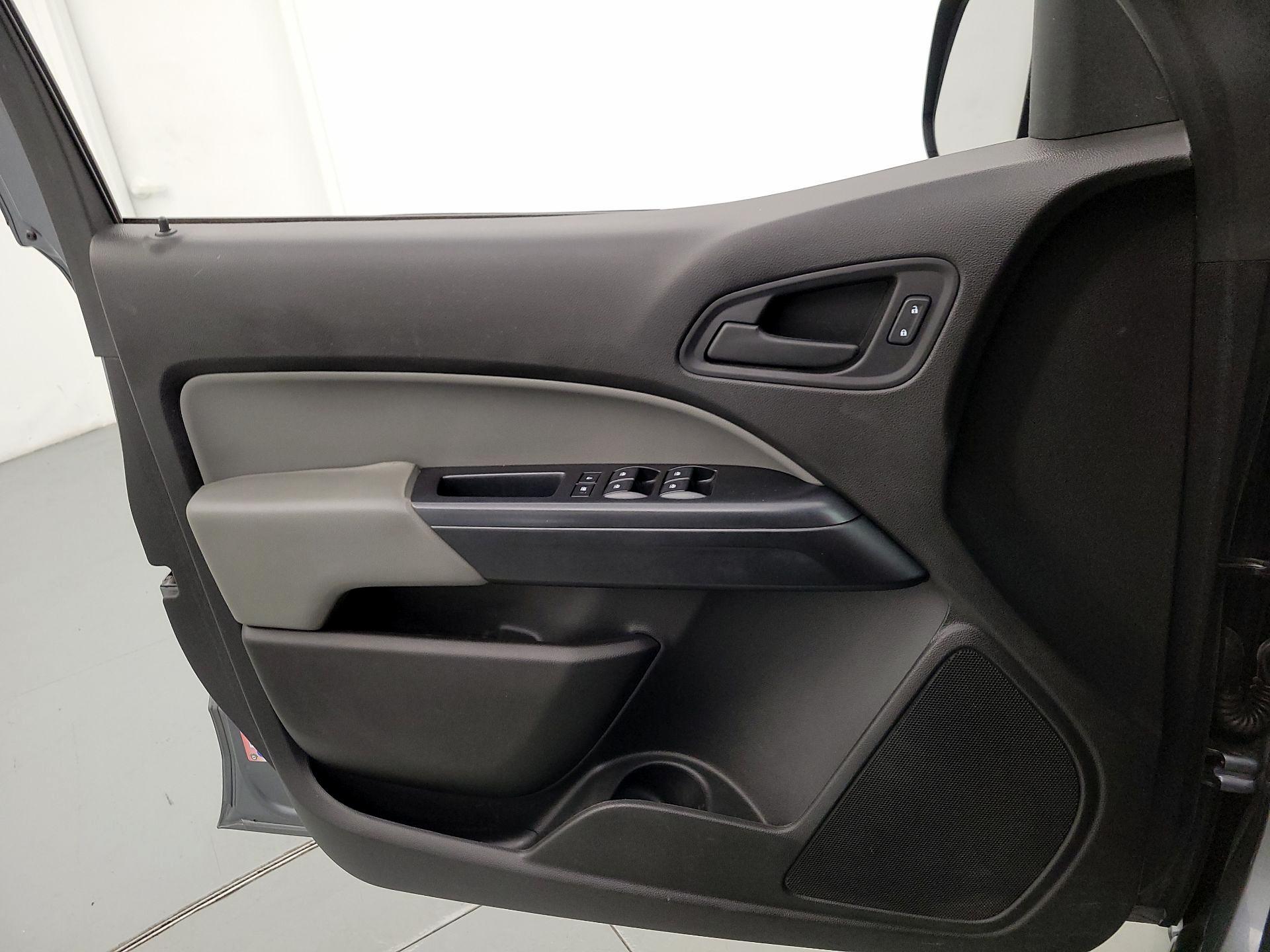 Thumbnail: 2021 Chevrolet Colorado - 12