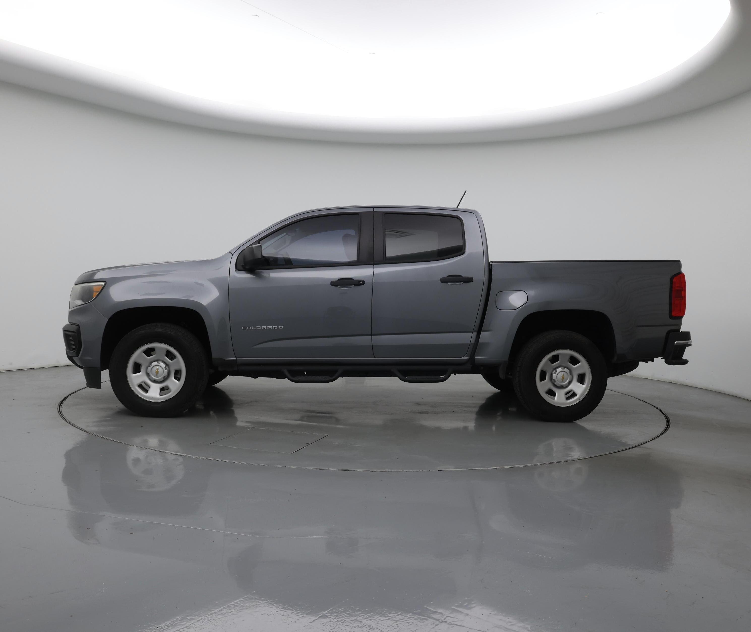 Thumbnail: 2021 Chevrolet Colorado - 3