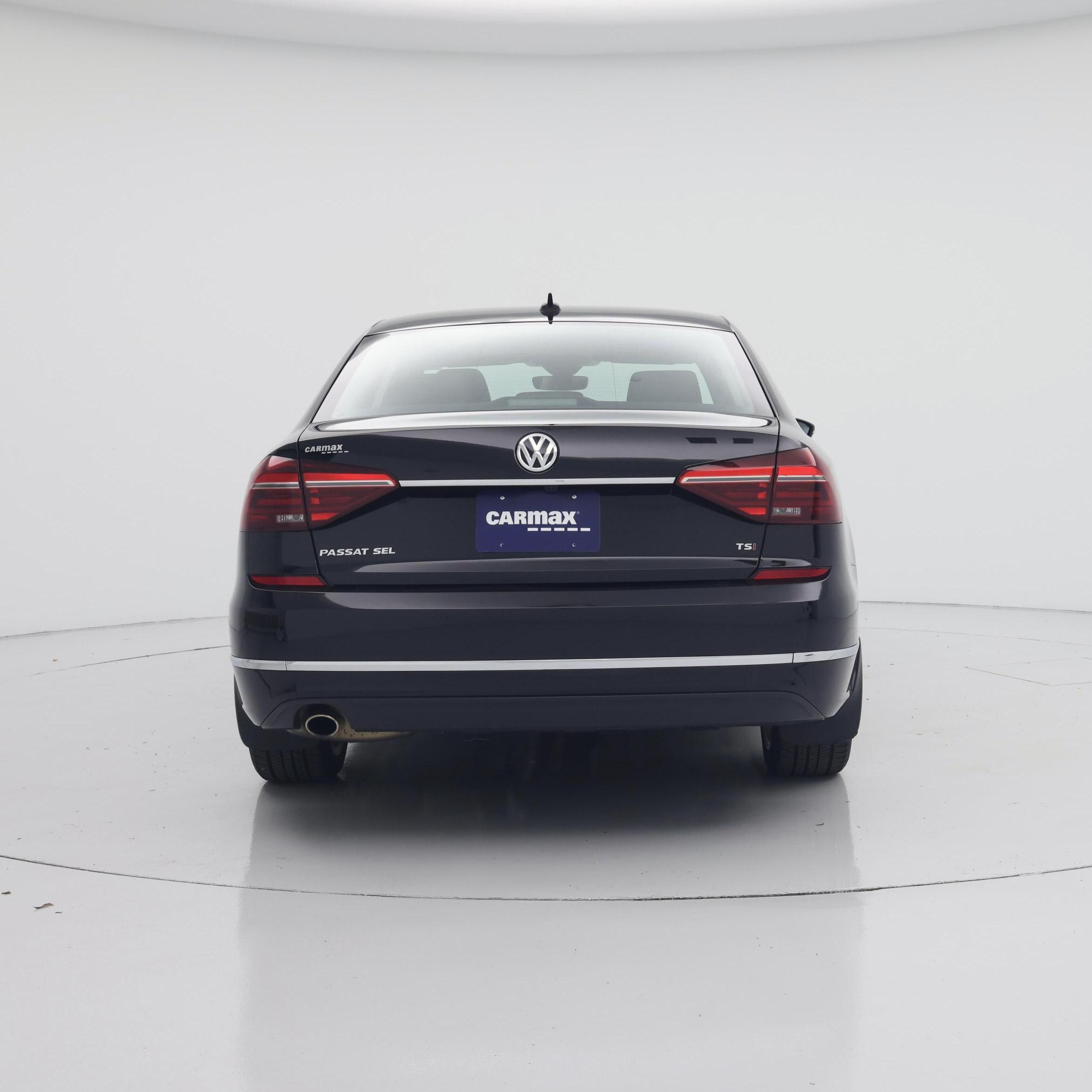 Thumbnail: 2017 Volkswagen Passat - 6