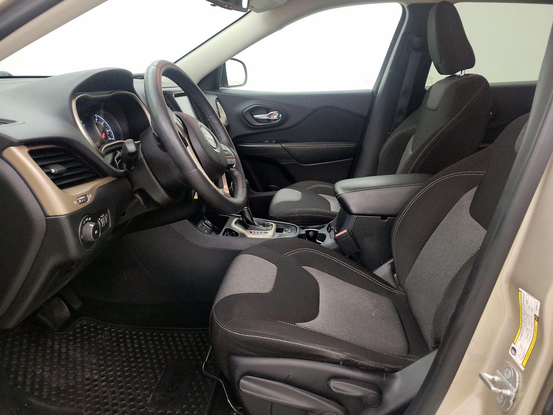 Thumbnail: 2014 Jeep Cherokee - 11