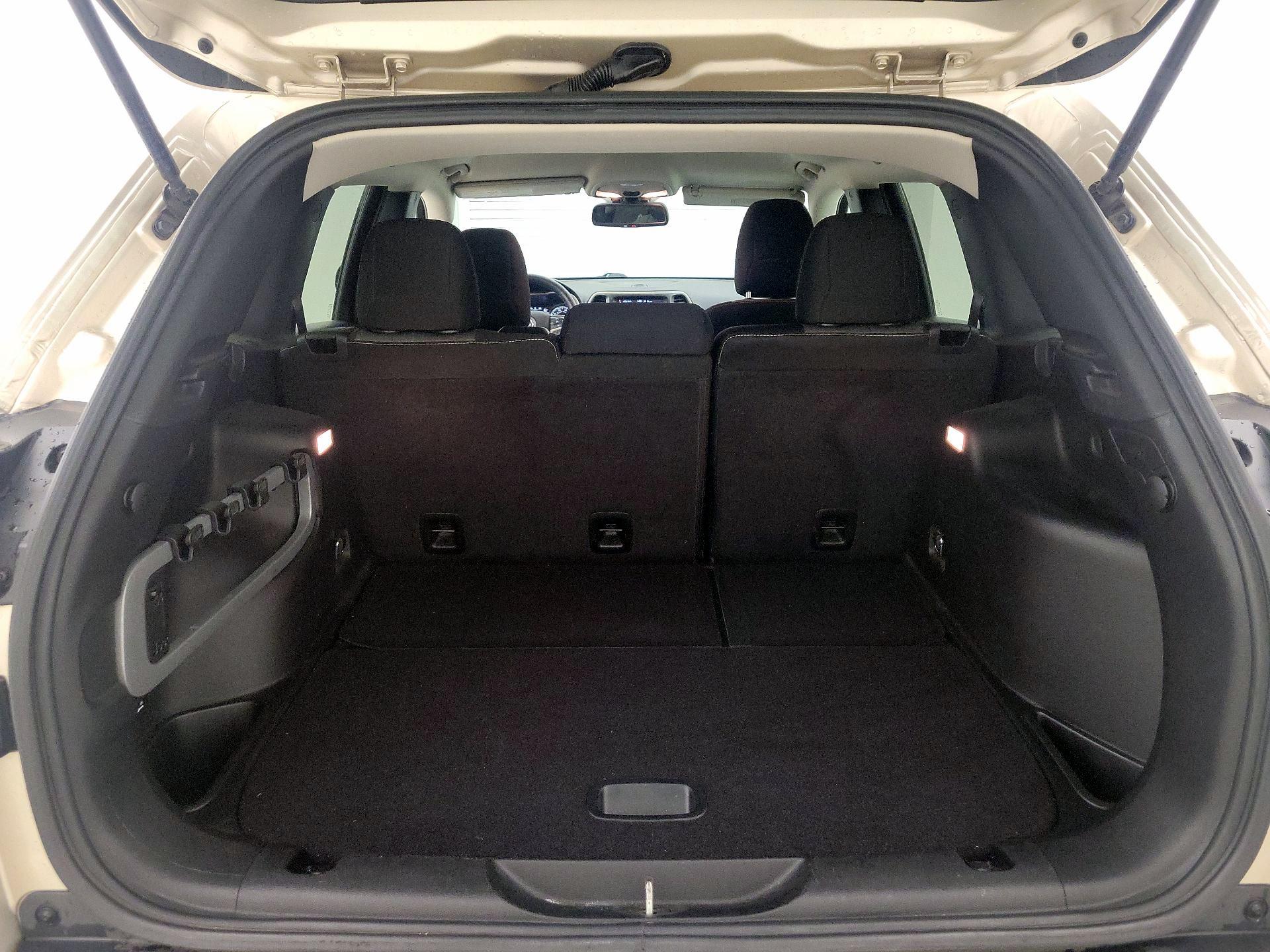 Thumbnail: 2014 Jeep Cherokee - 20
