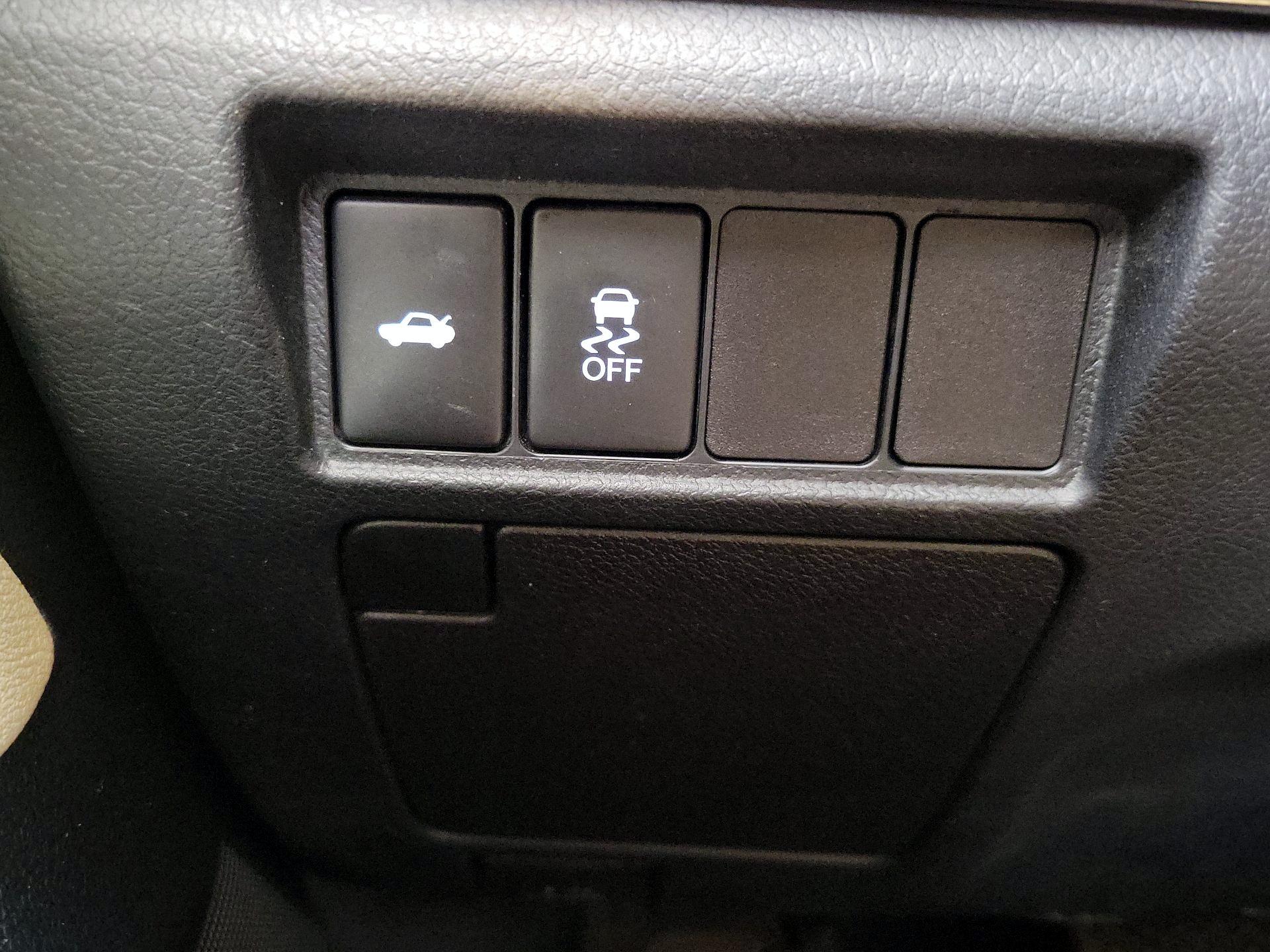 Thumbnail: 2014 Toyota Avalon - 13
