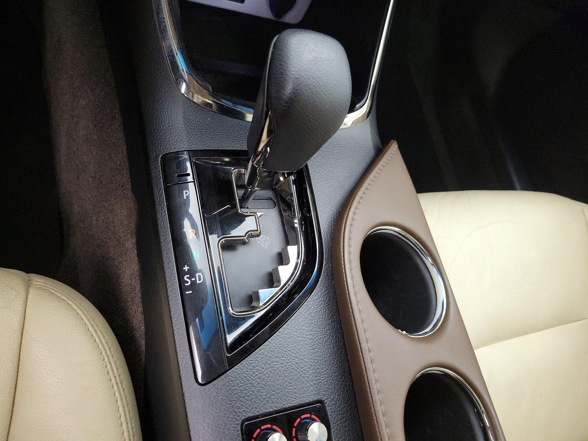 Thumbnail: 2014 Toyota Avalon - 18