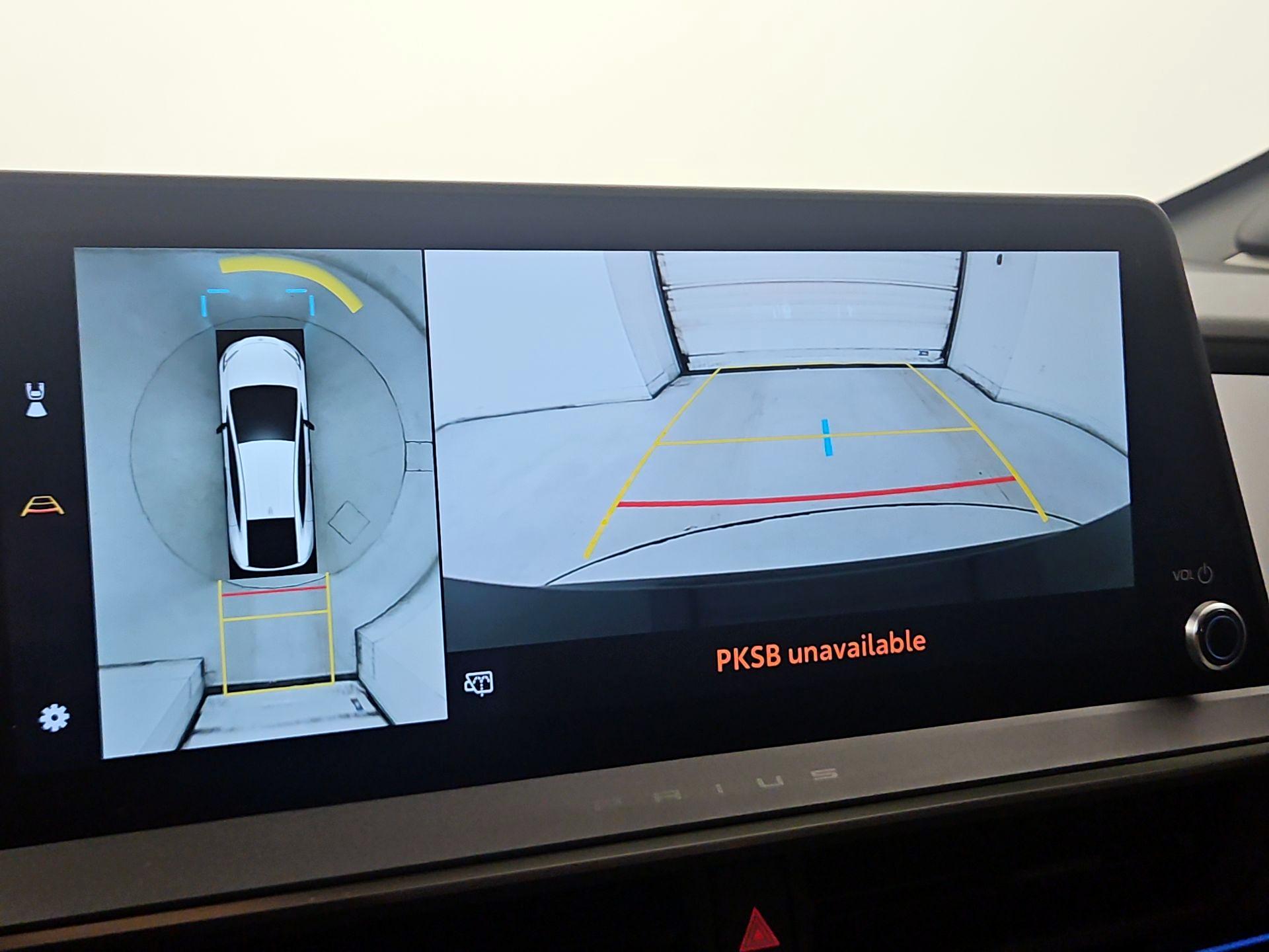 Thumbnail: 2024 Toyota Prius - 14