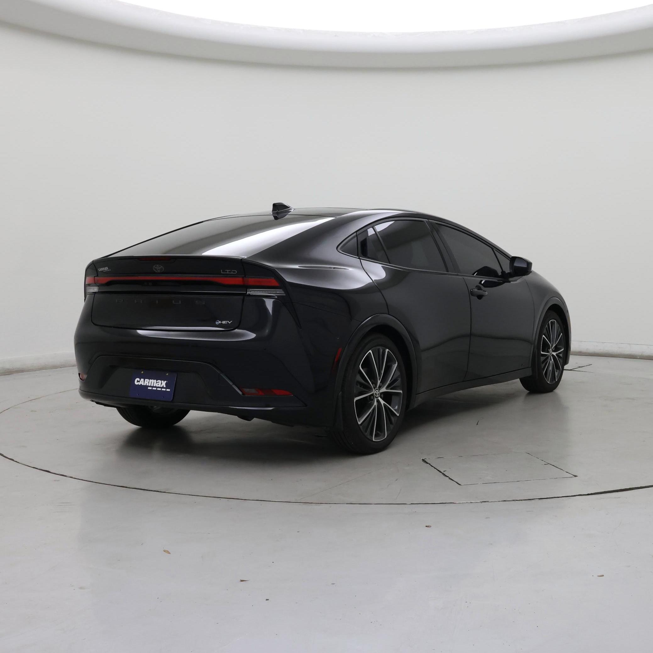 Thumbnail: 2024 Toyota Prius - 8