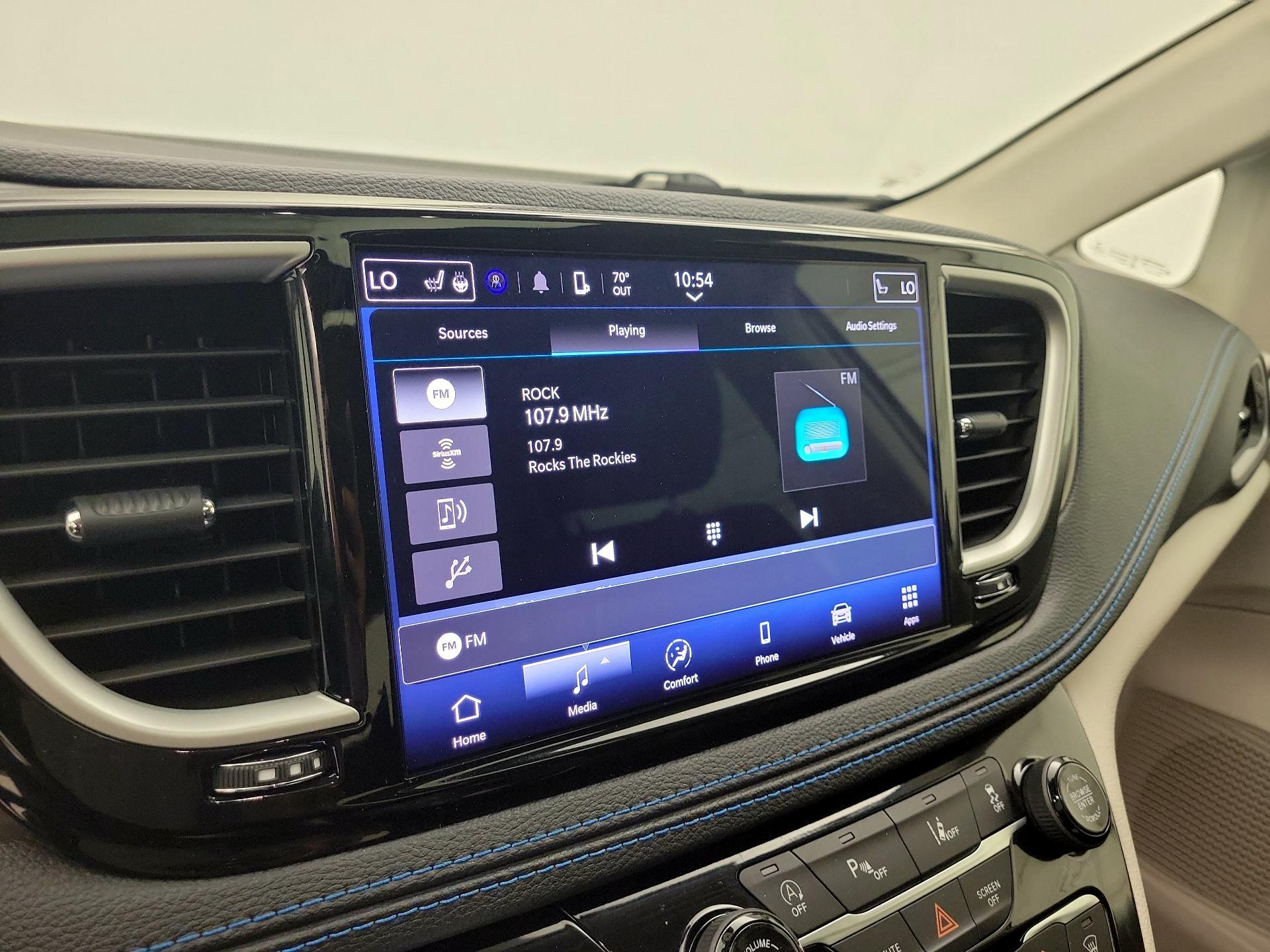Thumbnail: 2021 Chrysler Pacifica - 15