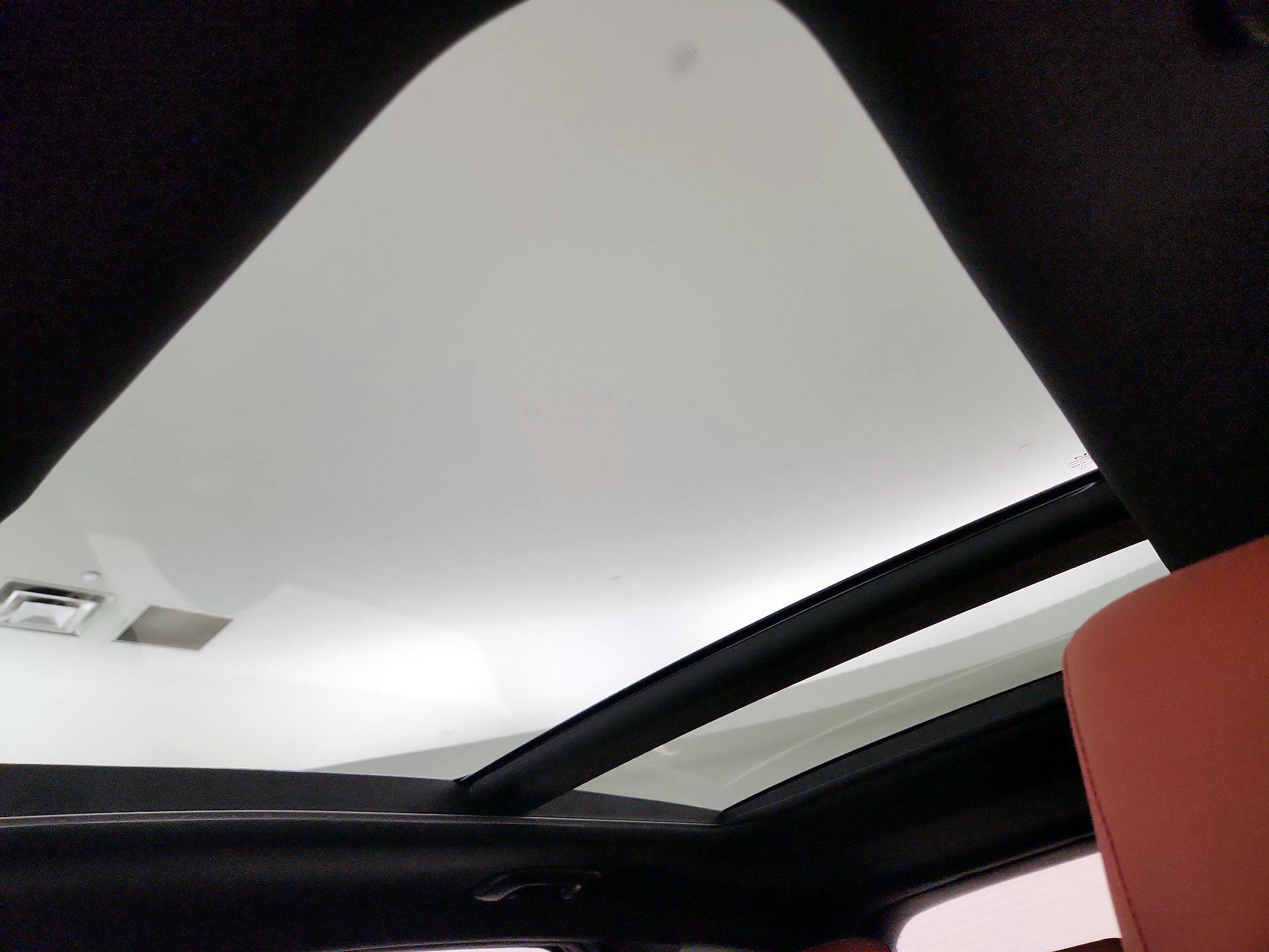 Thumbnail: 2023 Kia Sportage - 20