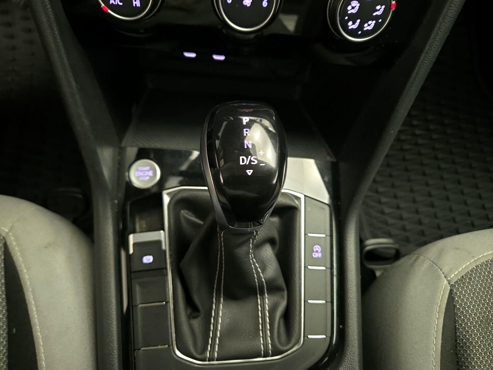 Thumbnail: 2024 Volkswagen Taos - 17