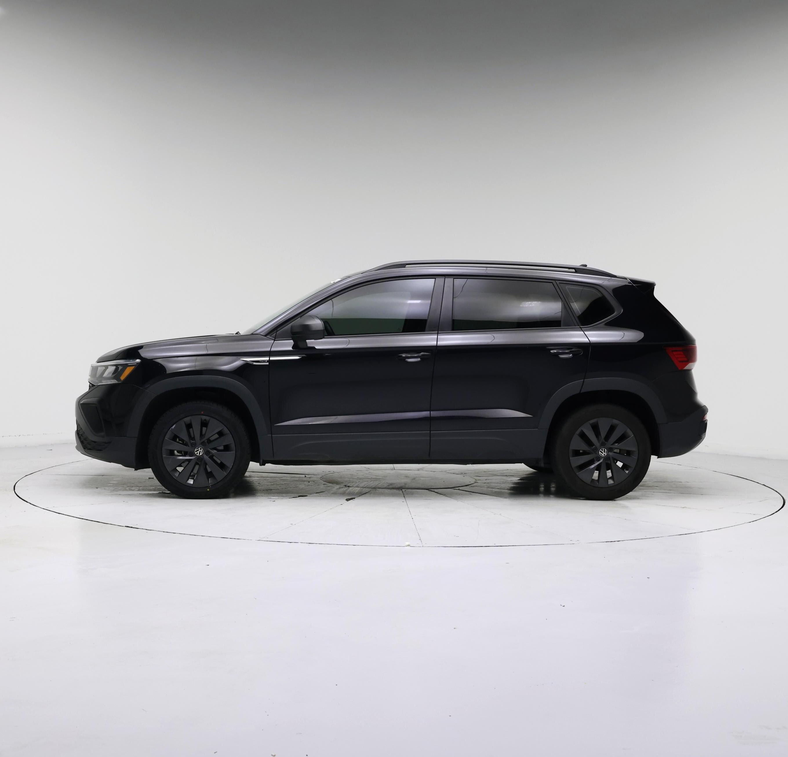 Thumbnail: 2024 Volkswagen Taos - 3