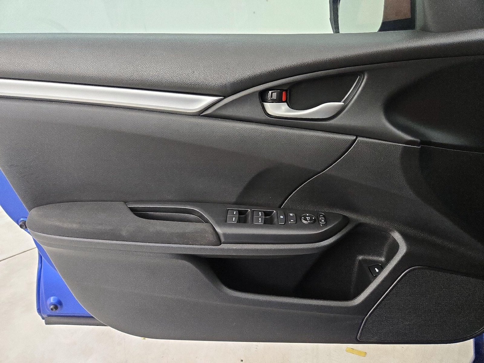 2019 Honda Civic LX - Photo 13