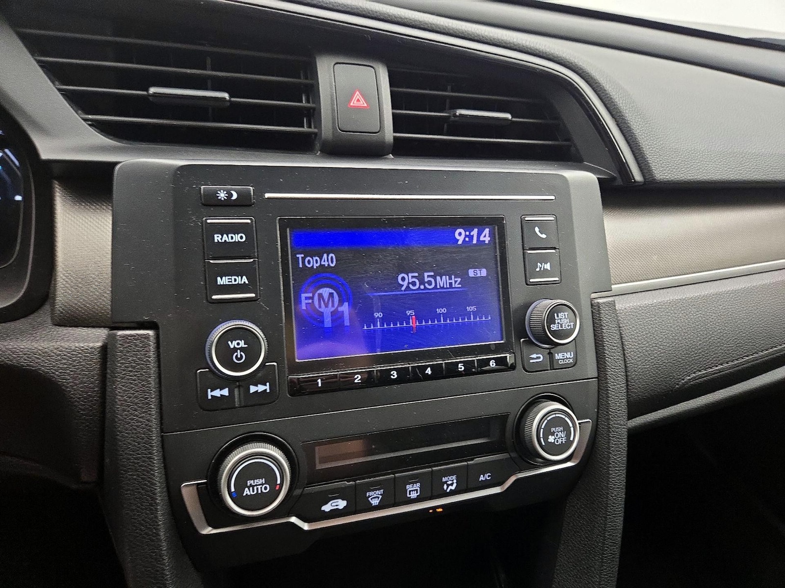 2019 Honda Civic LX - Photo 16