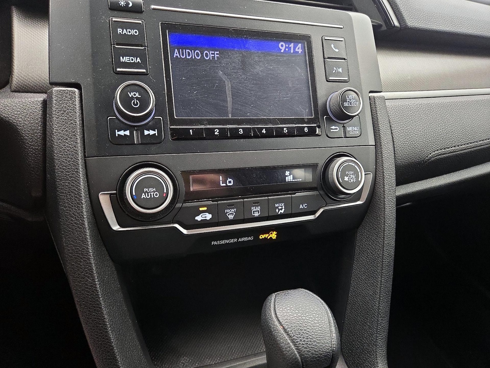 2019 Honda Civic LX - Photo 17
