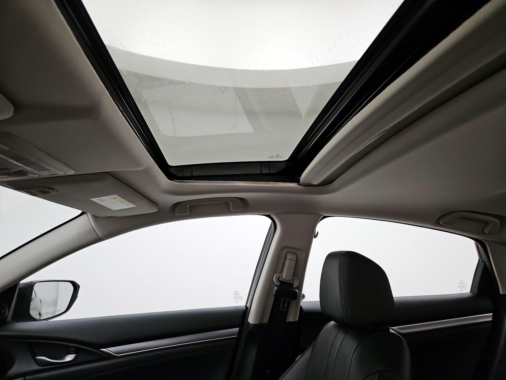 Thumbnail: 2016 Honda Civic - 19